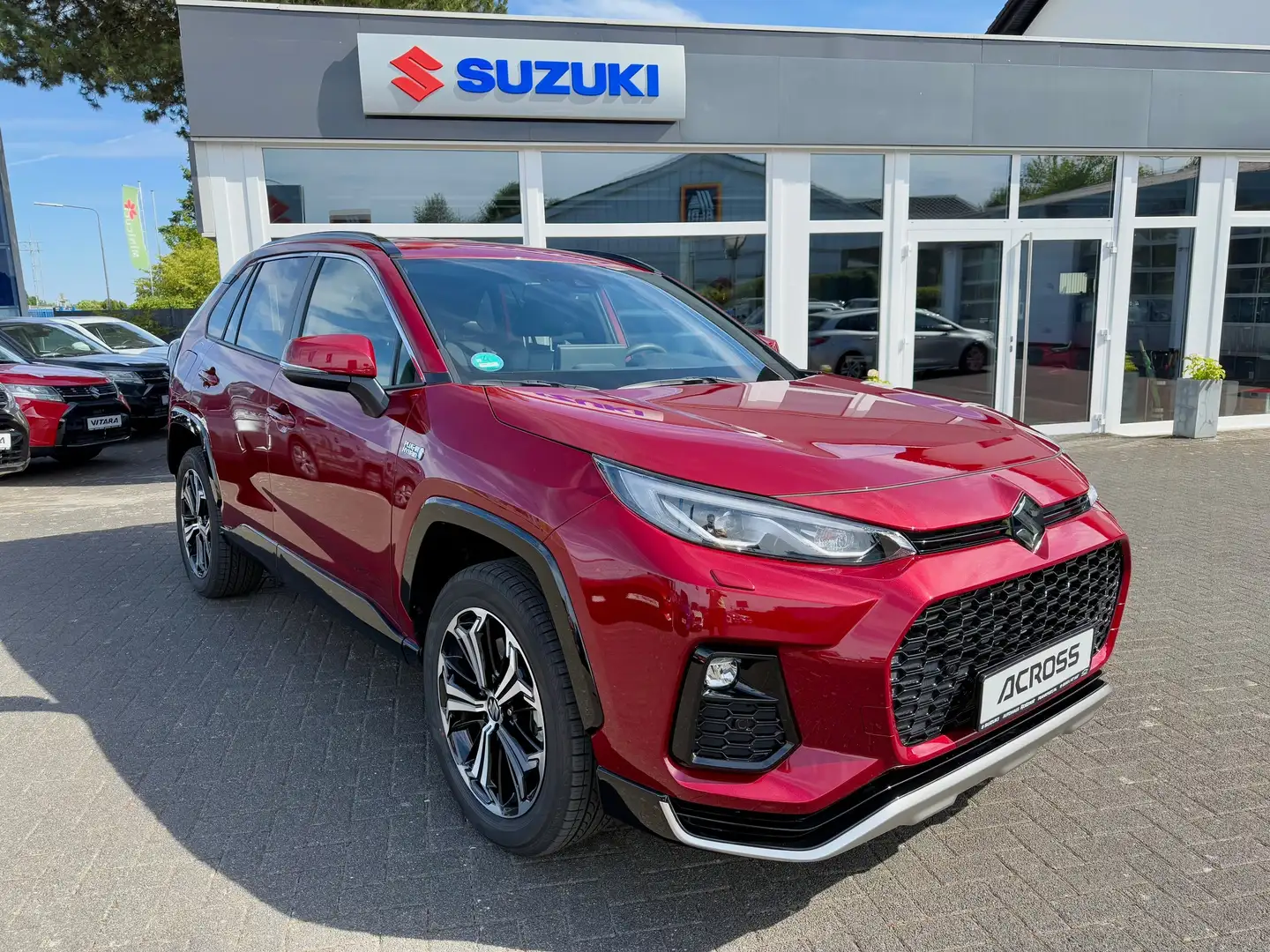 Suzuki Across 2.5 Plug-In Hybrid Comfort+ E-Four Червоний - 1