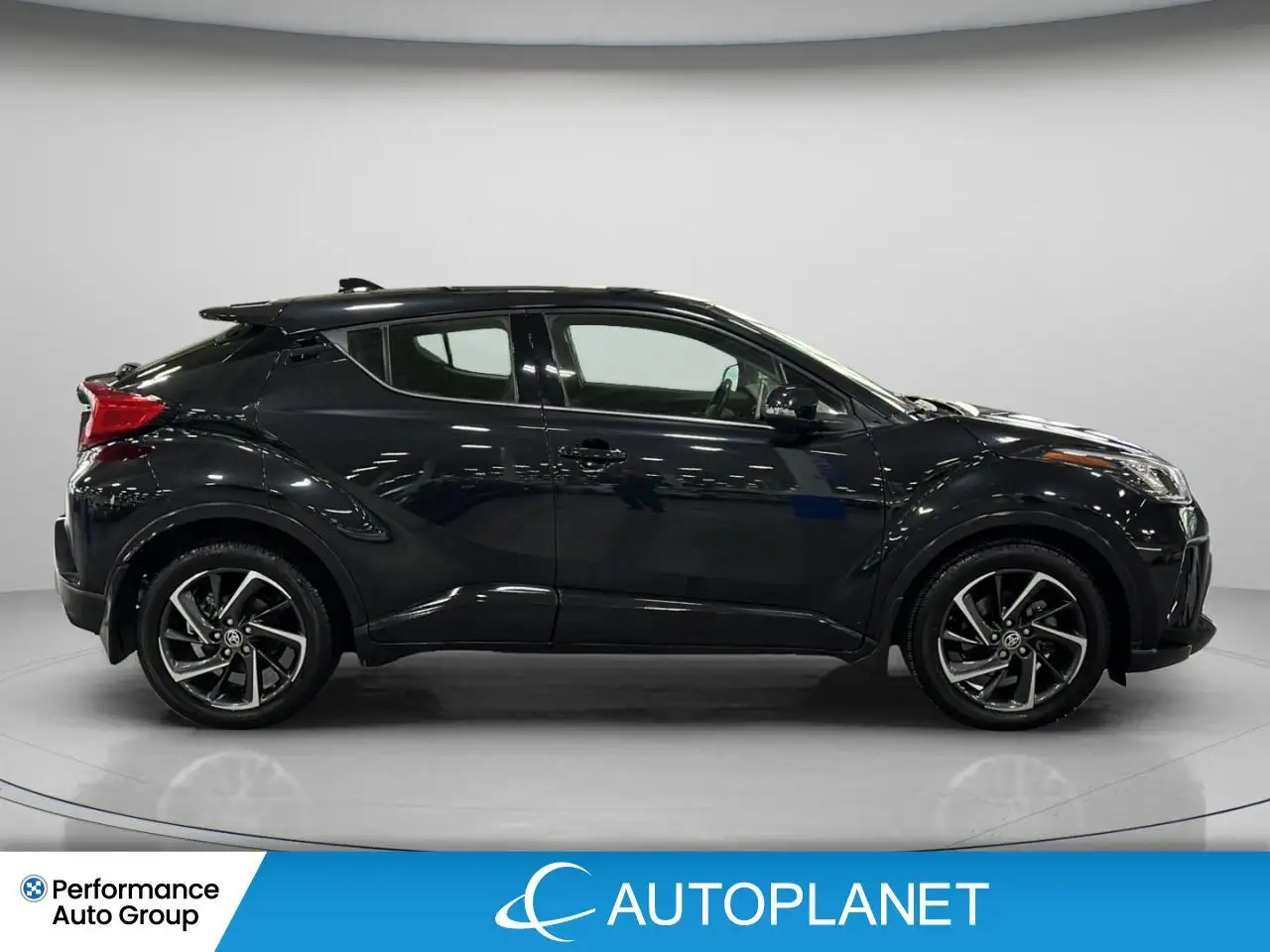 Toyota C-HR снимка Toyota C-HR