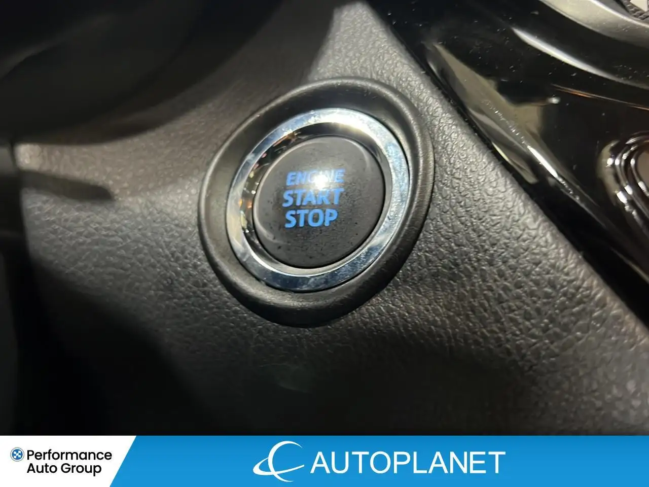Toyota C-HR снимка Toyota C-HR
