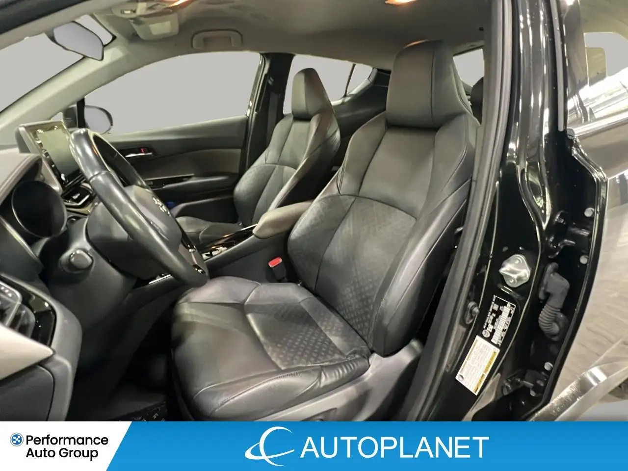Toyota C-HR снимка Toyota C-HR
