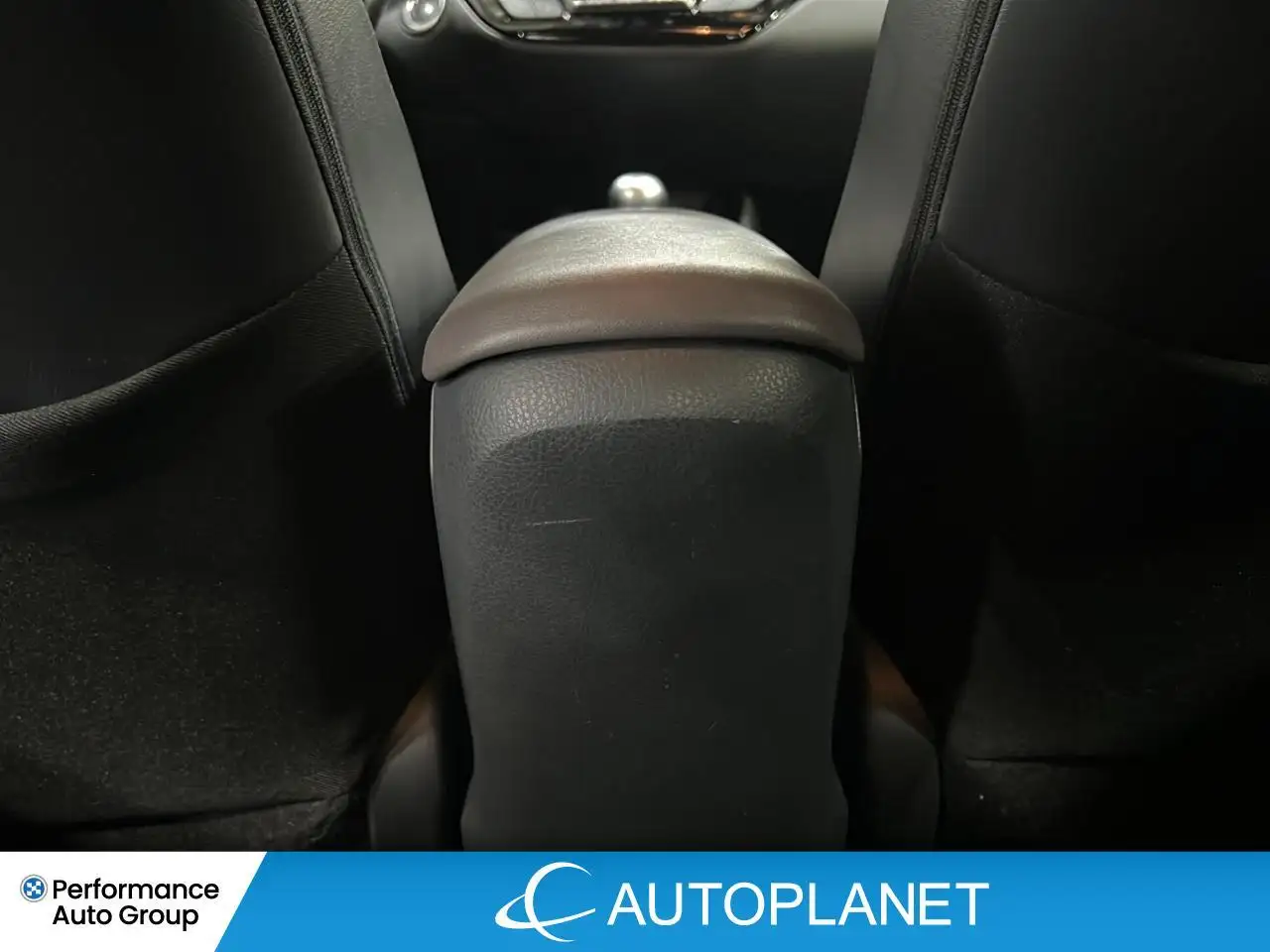 Toyota C-HR снимка Toyota C-HR