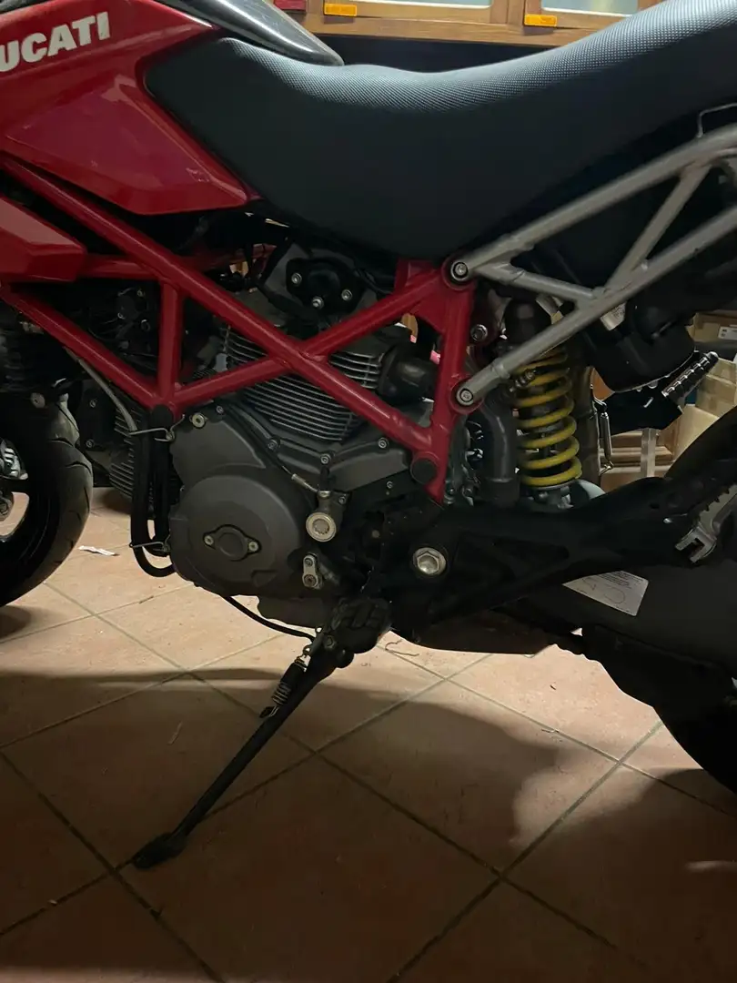 Ducati Hypermotard 796 Roşu - 2