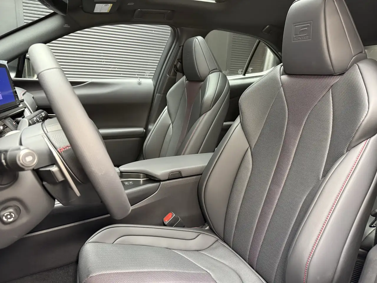 Lexus UX снимка Lexus UX
