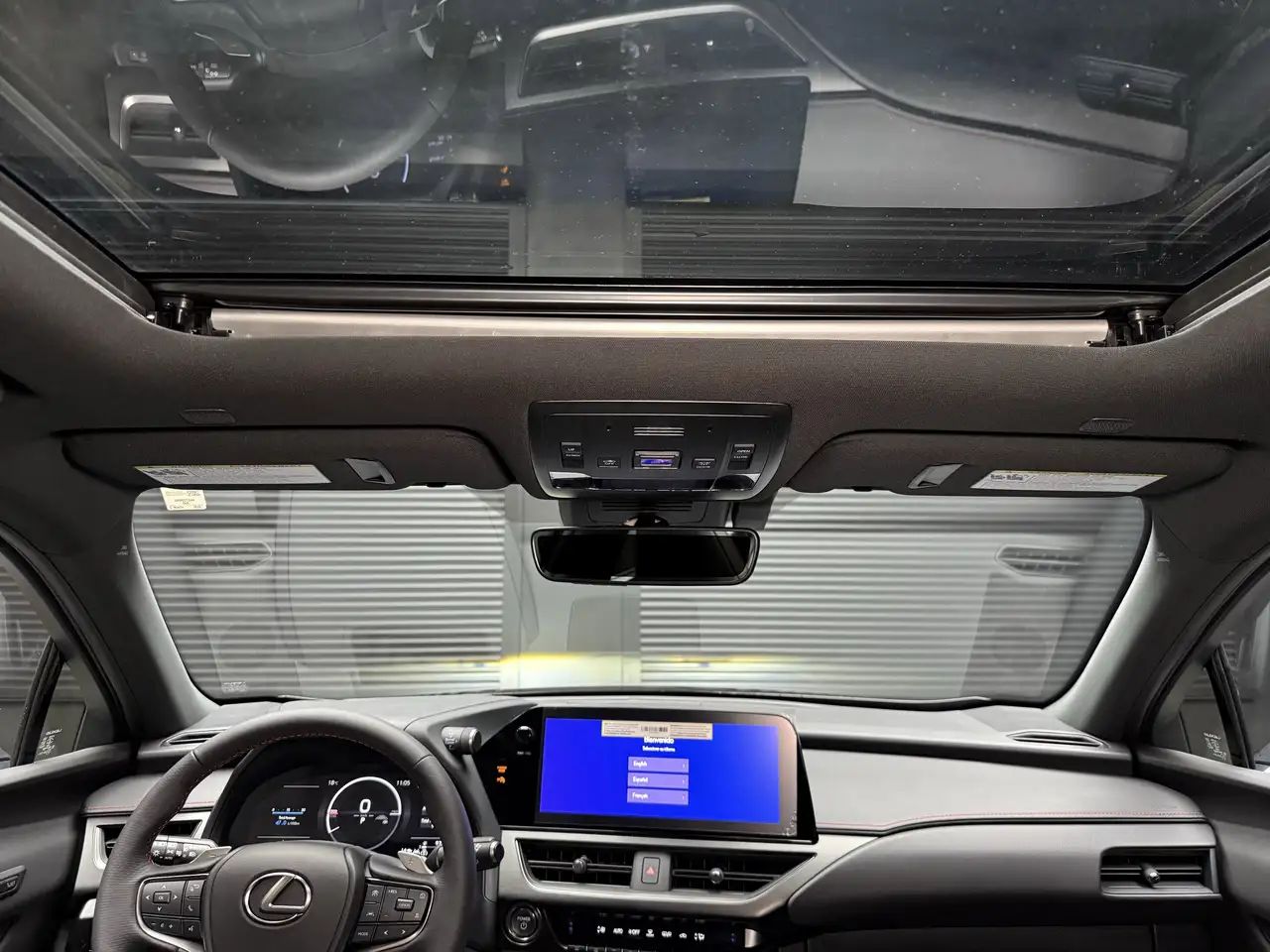 Lexus UX снимка Lexus UX