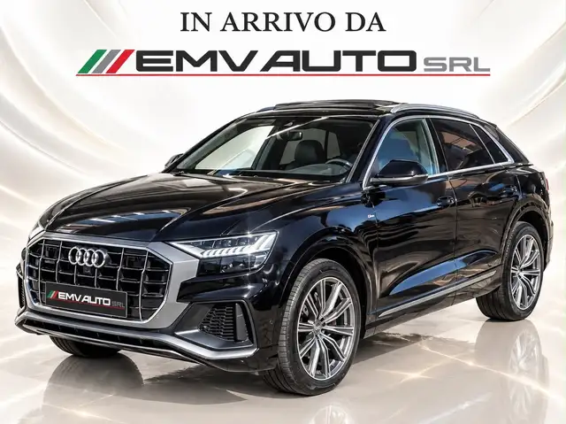 Audi Q8 view 2