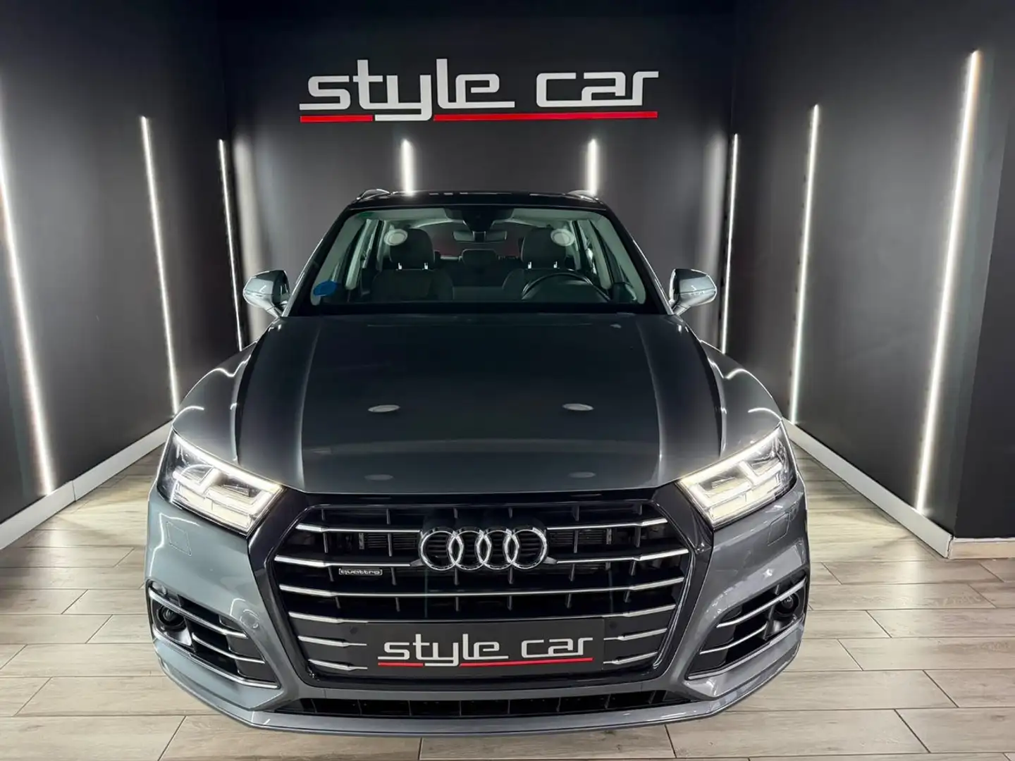 Audi QUATTRO Competition 55 TFSI E S tronic Gris - 2