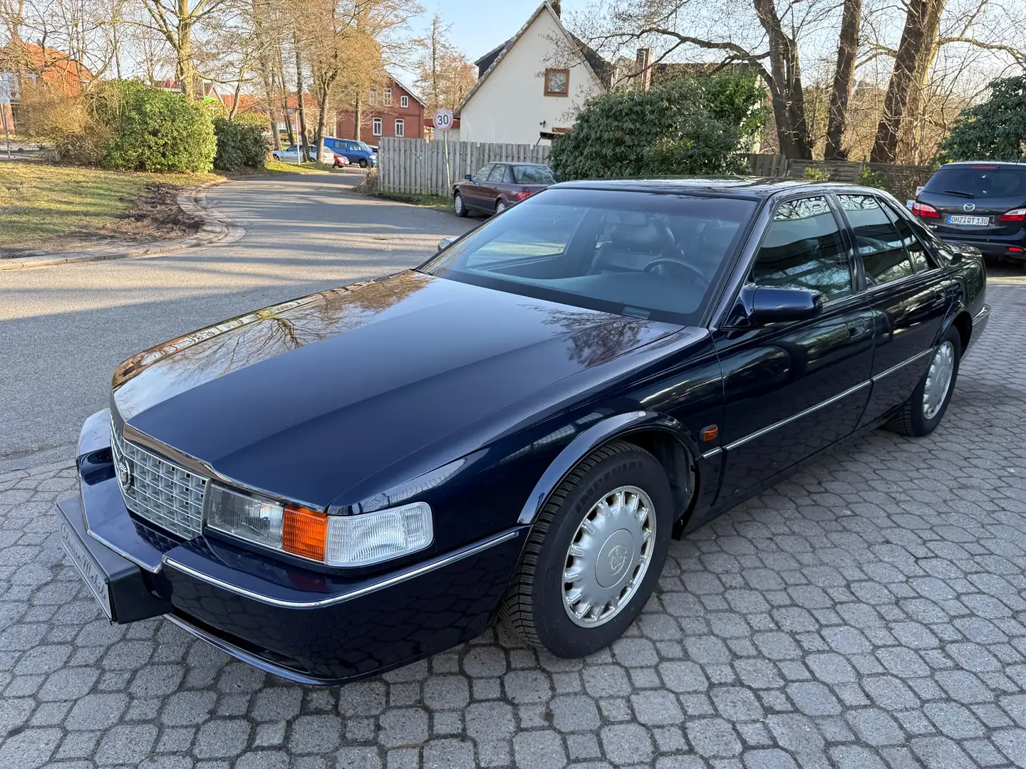 Cadillac Seville STS 4.6 V8 *H-Kennzeichen*HU 4/2027*Leder*GJ-Rfn.* Blau - 2