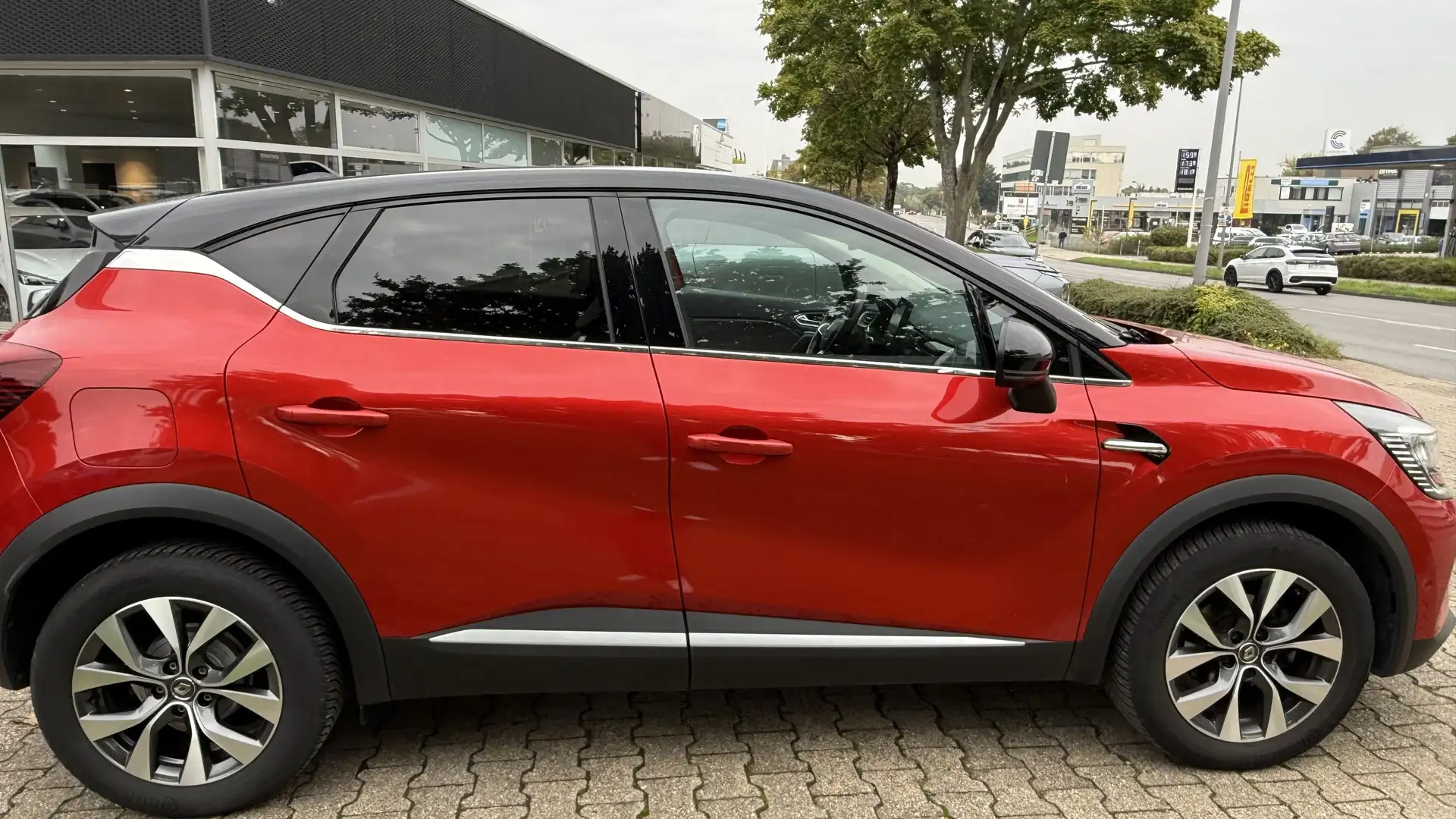 Renault Captur EDITION ONE TCe 155 EDC GPF Edition One Schwarz - 2