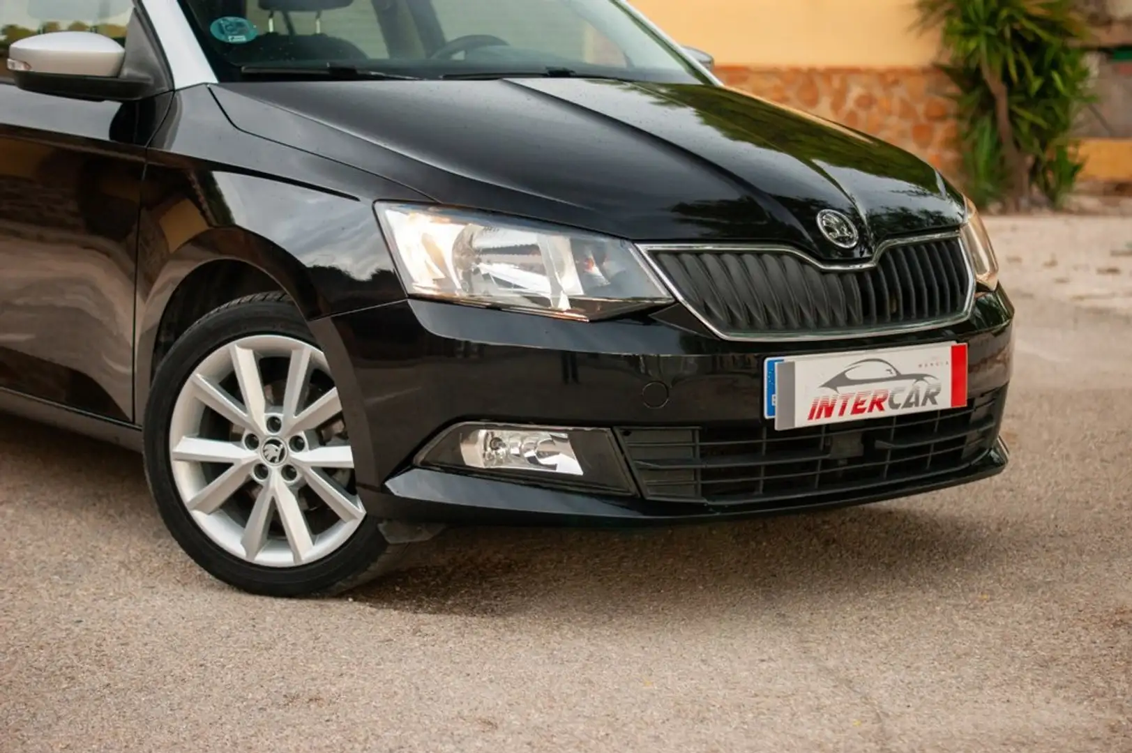 Skoda Fabia 1.4TDI Ambition 66kW Negro - 2