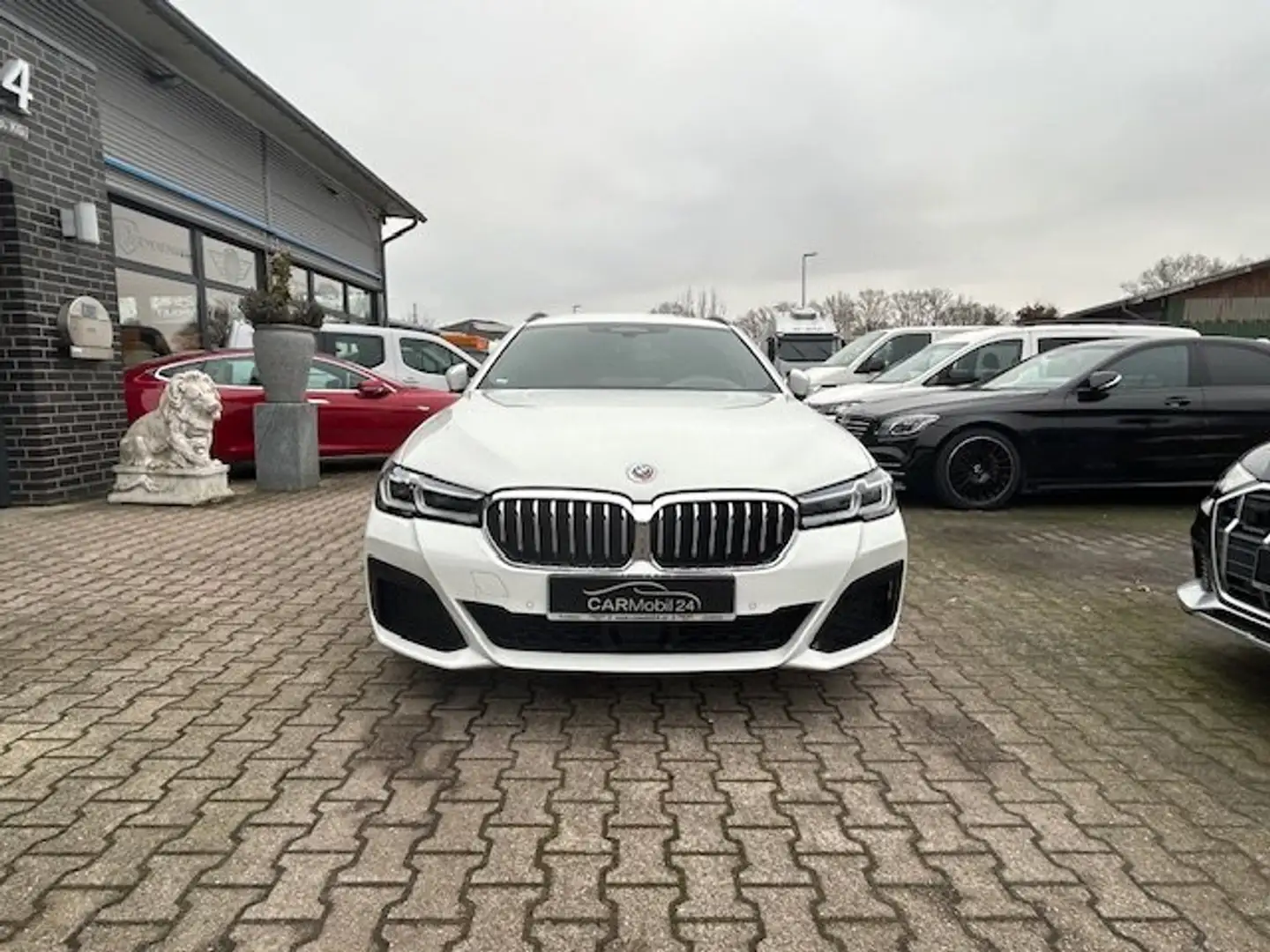 BMW 530 530 e M Sport Touring*HUD*RFK*AHK*LEDER*LASER Weiß - 2