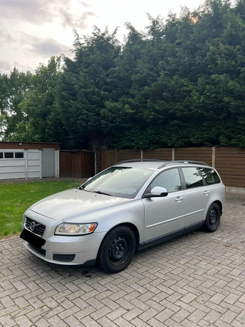 Volvo V50 1.6D DPF DRIVe Start/Stop Argent - 1