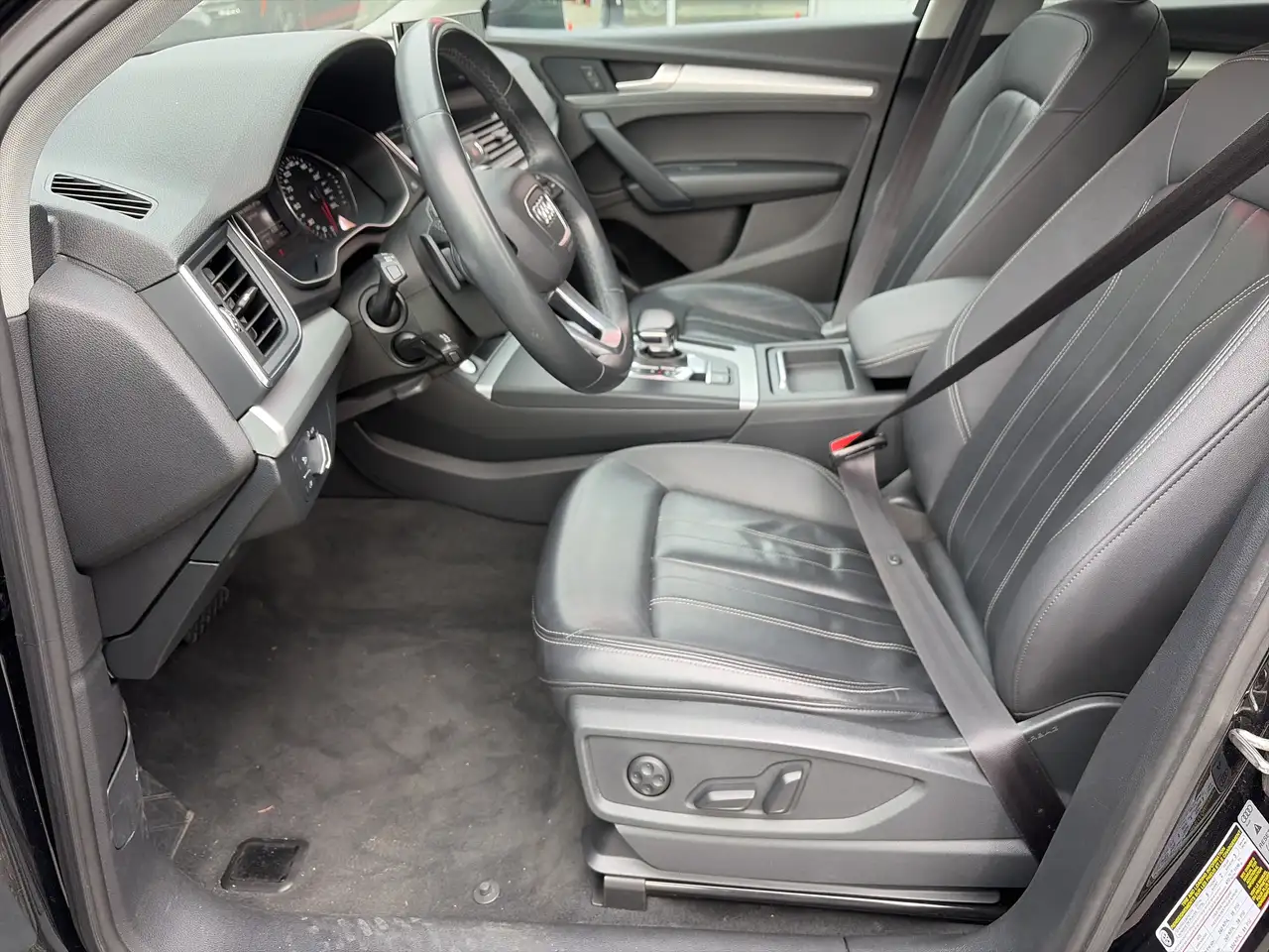 Audi Q5 photo Audi Q5