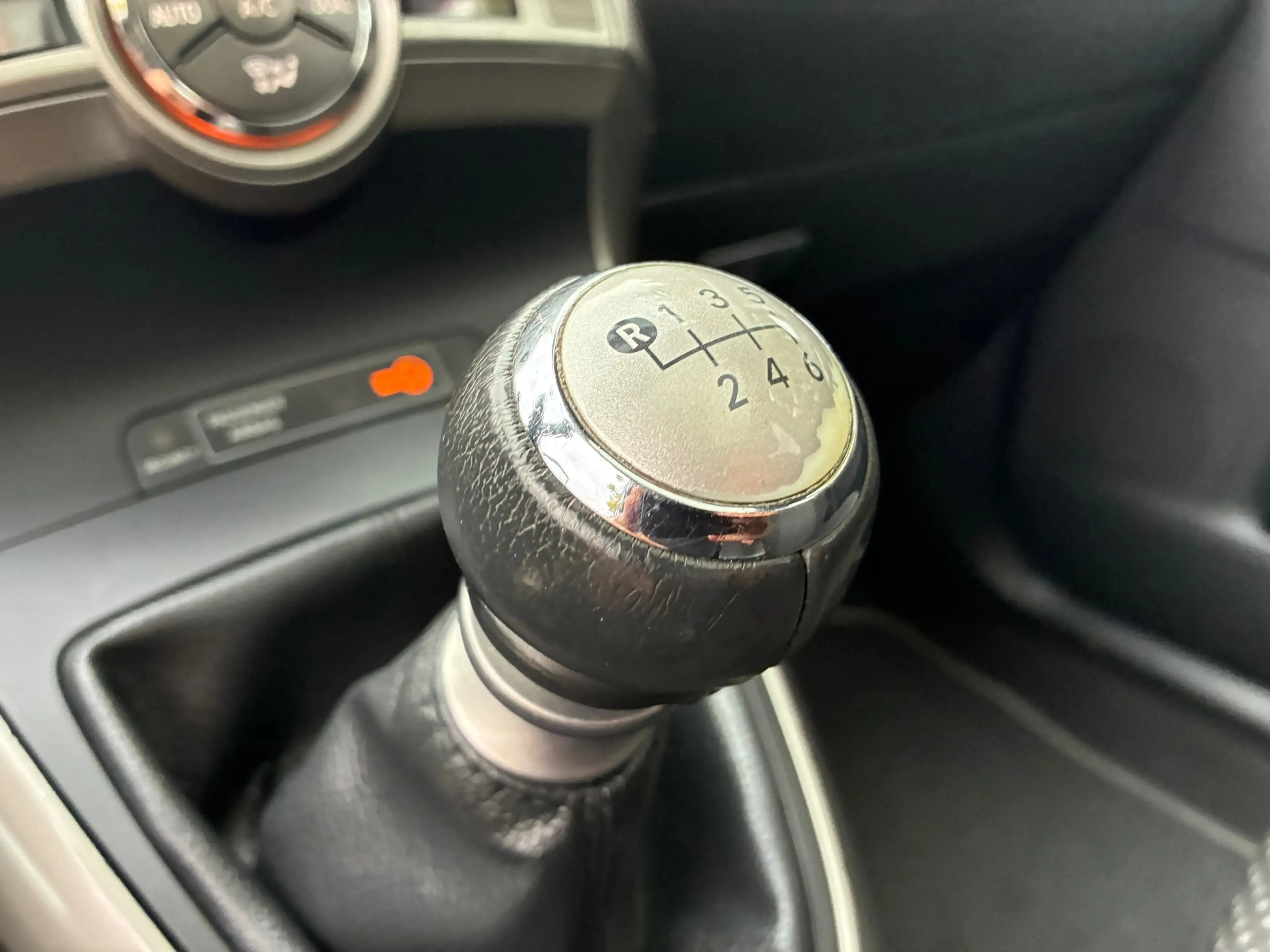 Toyota Verso 1.8 VVT-i Business 7p. | Panodak + Clima + Cruise — photo 17