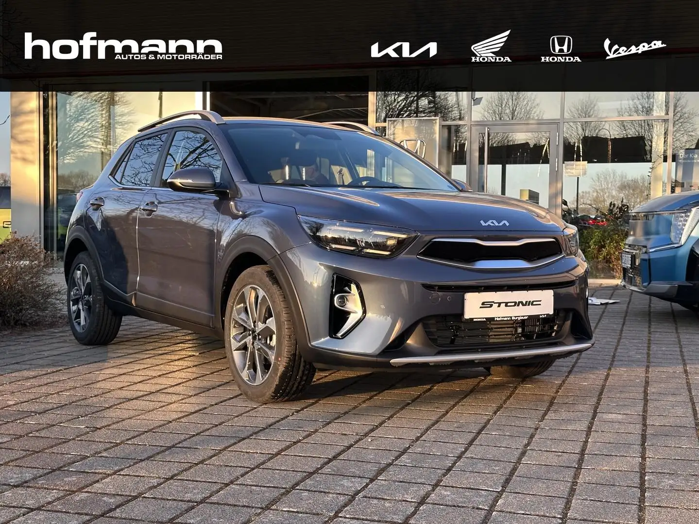 Kia Stonic Spirit Blue - 1