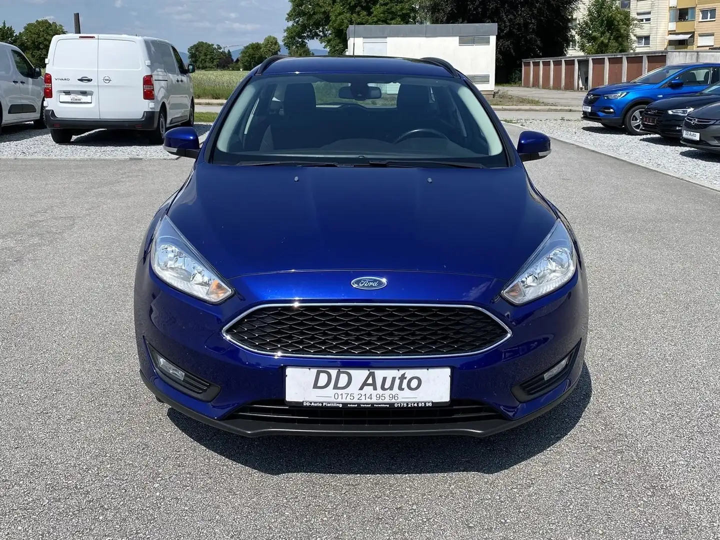 Ford Focus Turnier Business AHK 8-fach Navi Facelift Blau - 2