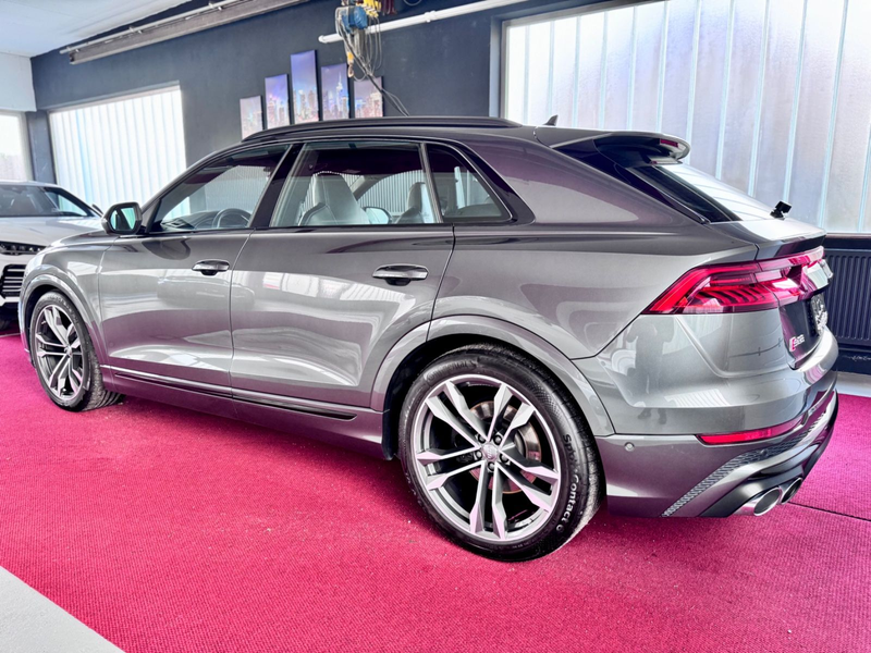 Audi SQ8 TDI Matrix 360° Raute ACC Luft B&O Keyles 22 — photo 8