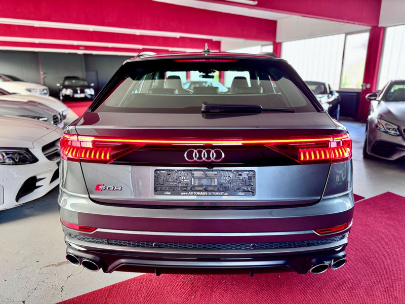 Audi SQ8 TDI Matrix 360° Raute ACC Luft B&O Keyles 22 — photo 7