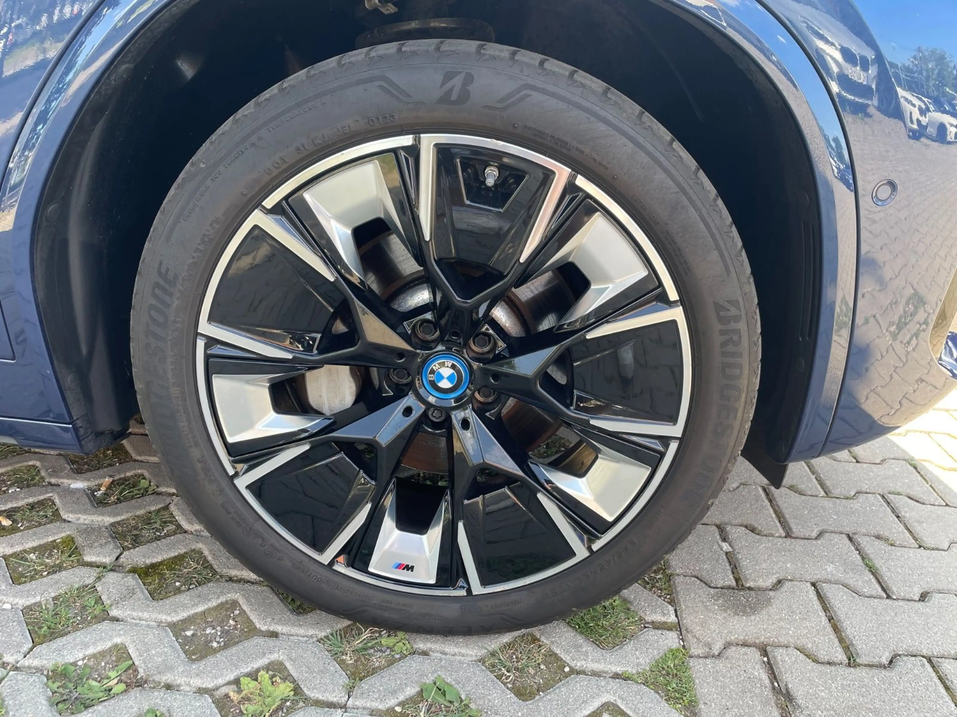 BMW iX3 Impressive*Panora*Head Up*360°Kamera* — photo 11