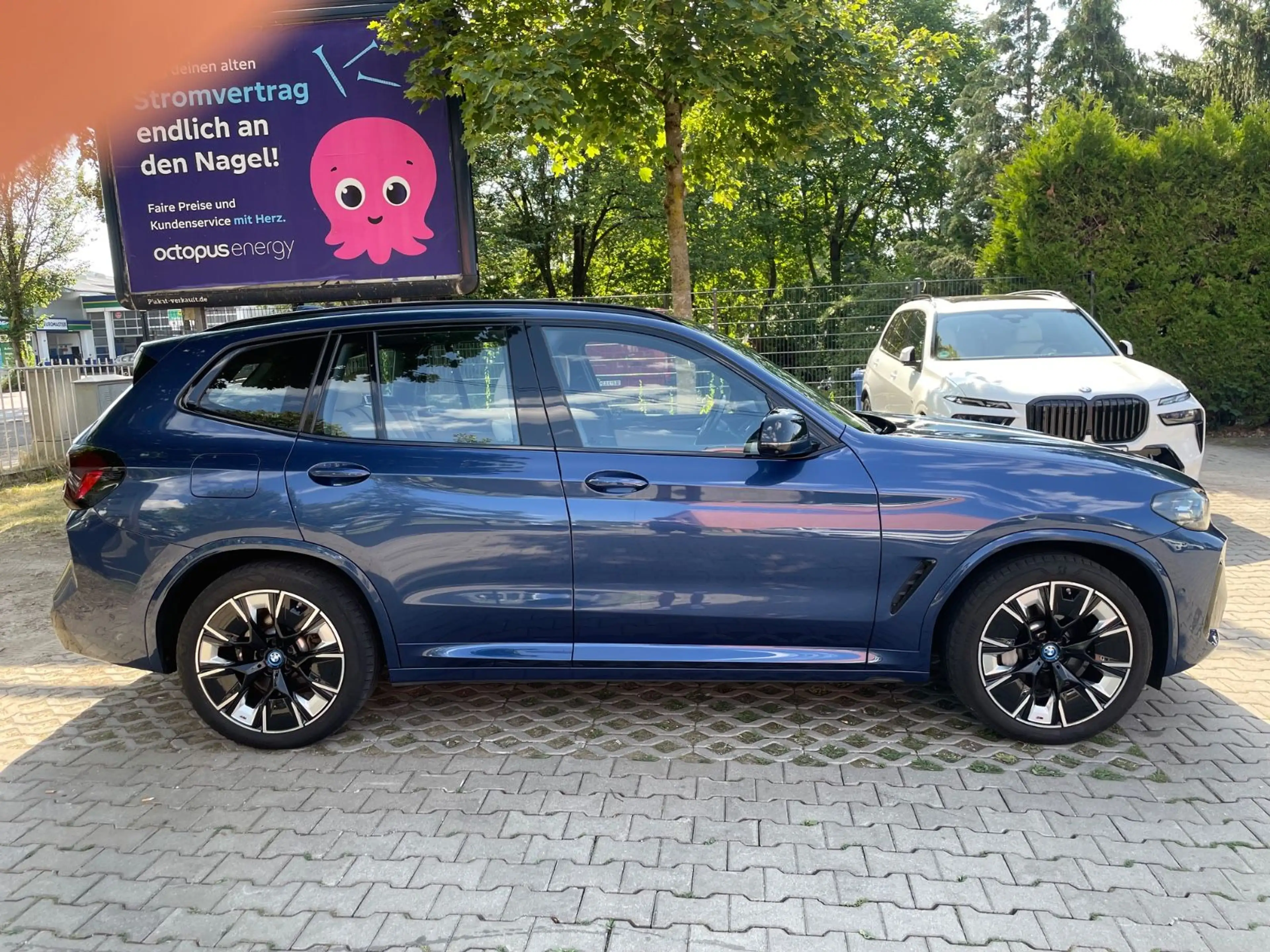 BMW iX3 Impressive*Panora*Head Up*360°Kamera* — photo 8