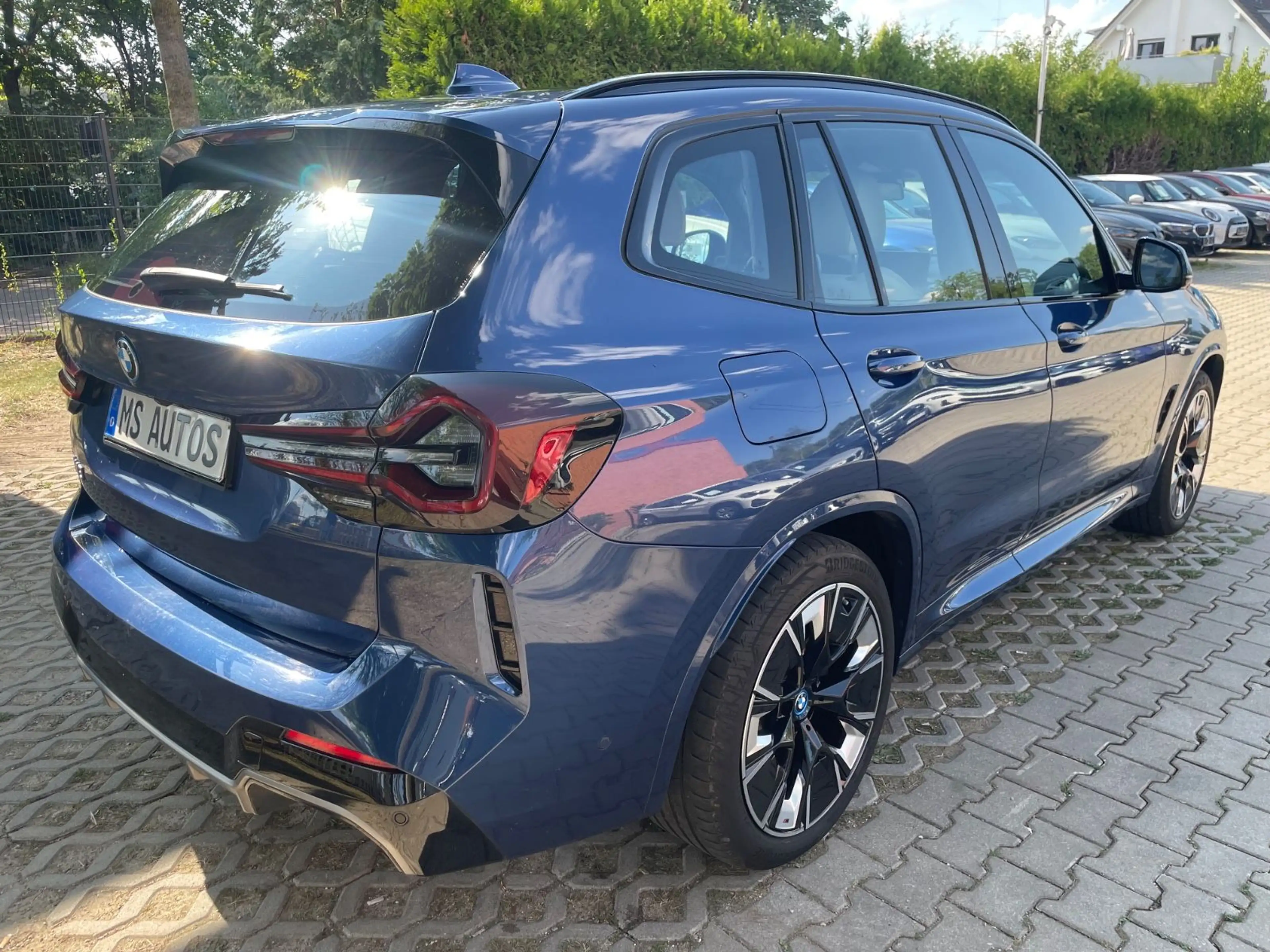 BMW iX3 Impressive*Panora*Head Up*360°Kamera* — photo 7