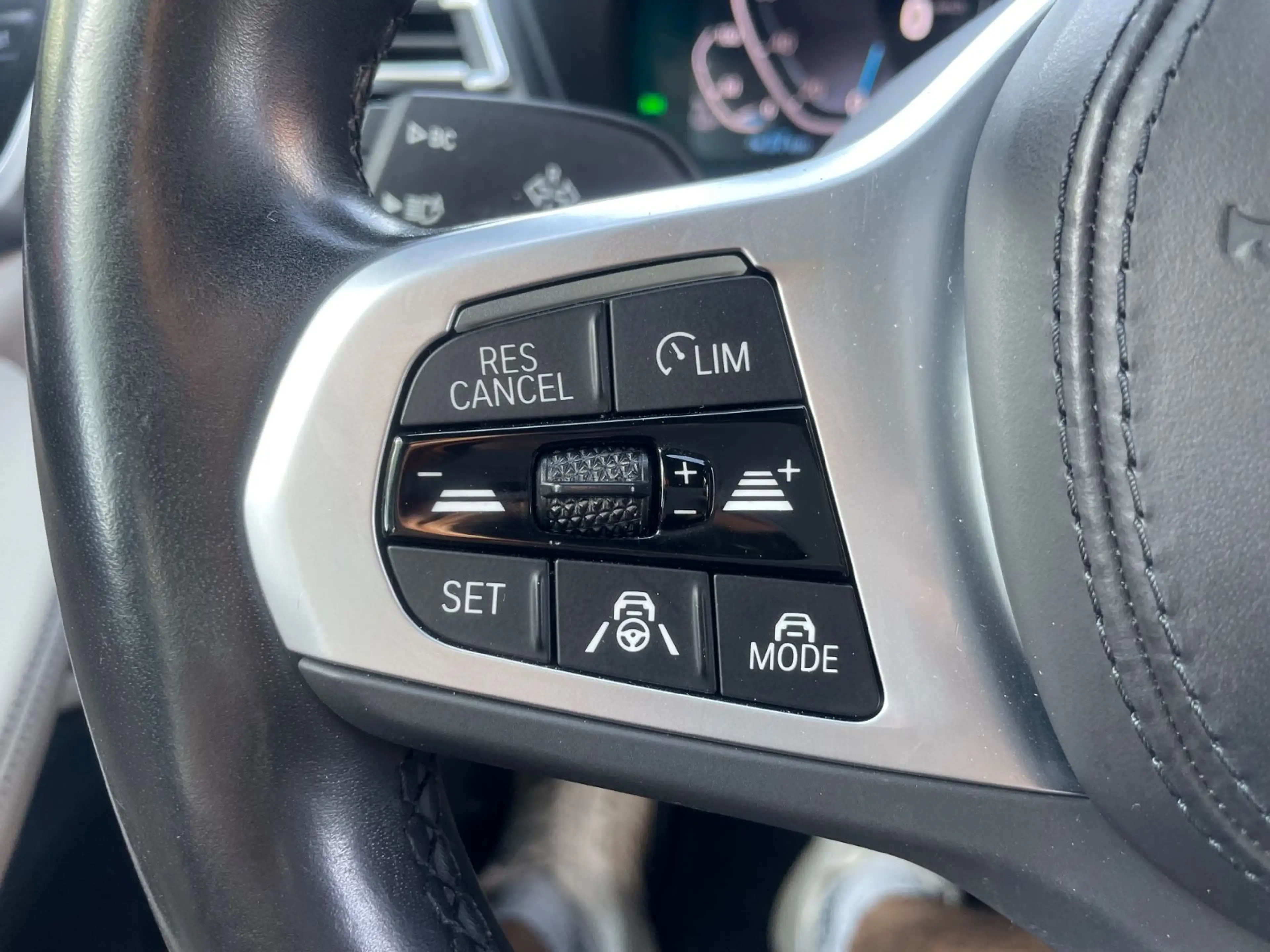 BMW iX3 Impressive*Panora*Head Up*360°Kamera* — photo 15