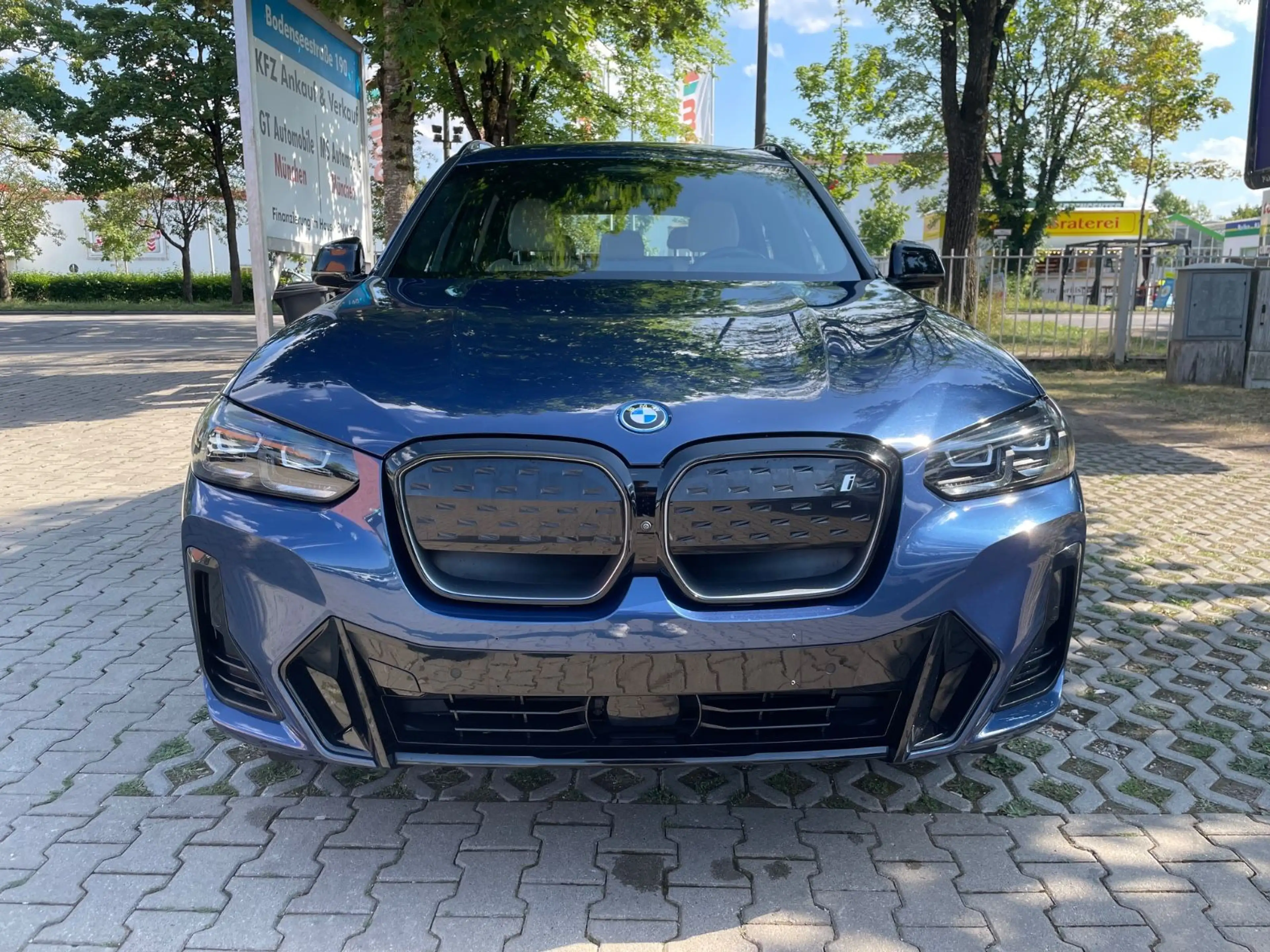 BMW iX3 Impressive*Panora*Head Up*360°Kamera* — photo 10