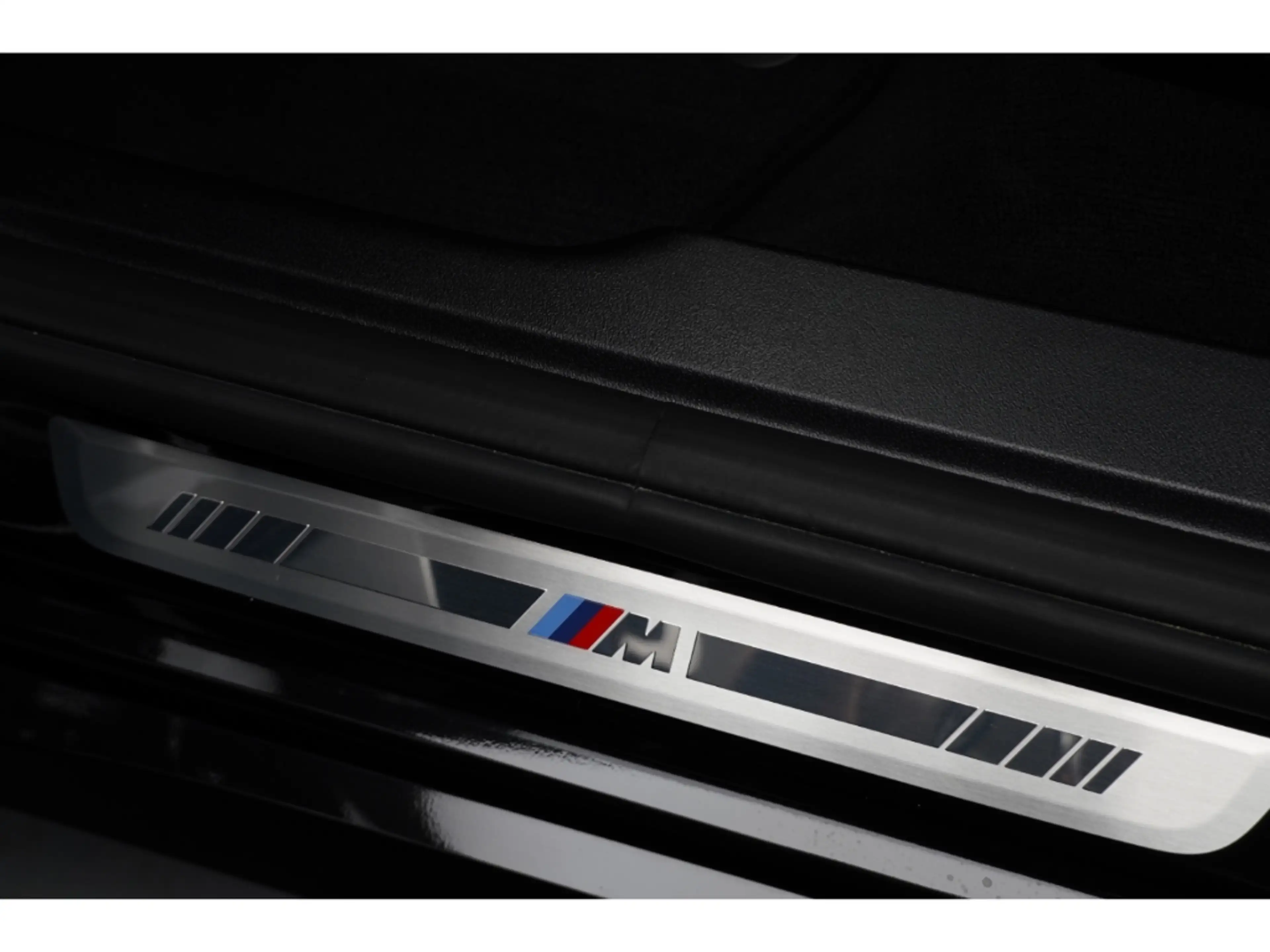 BMW X3 20d M SportPro Inno Comfort AHK HUD H&K Park+ — photo 13