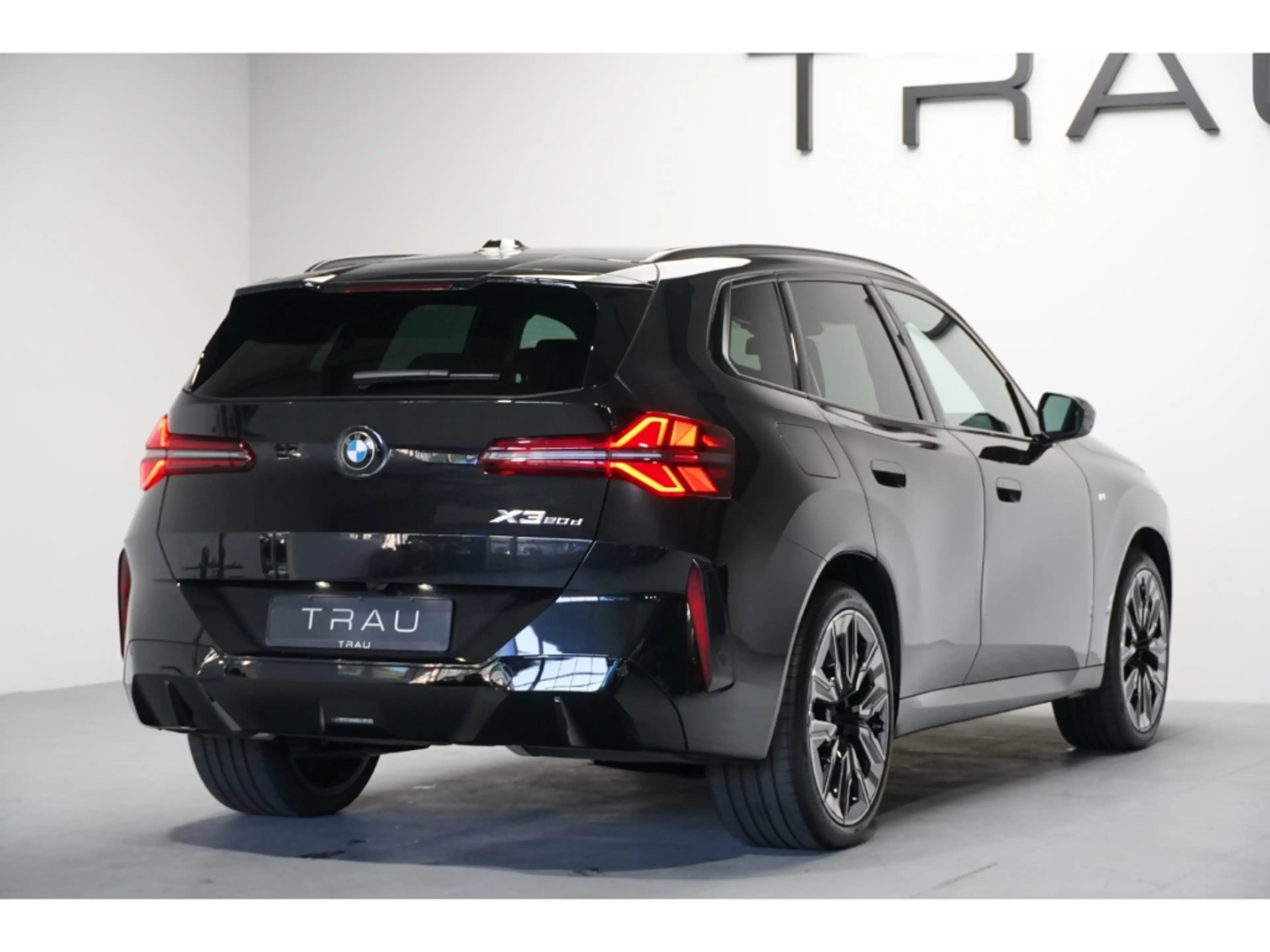 BMW X3 20d M SportPro Inno Comfort AHK HUD H&K Park+ — photo 6