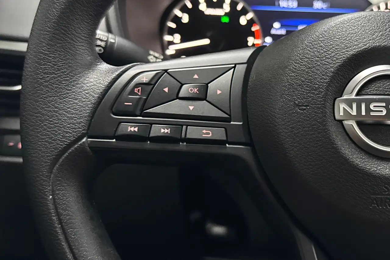 Nissan Altima снимка Nissan Altima
