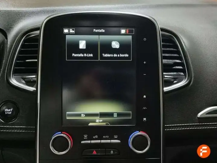 Renault Scénic 2019, foto 12