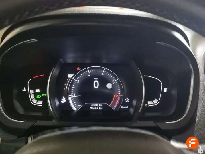 Renault Scénic 2019, foto 10
