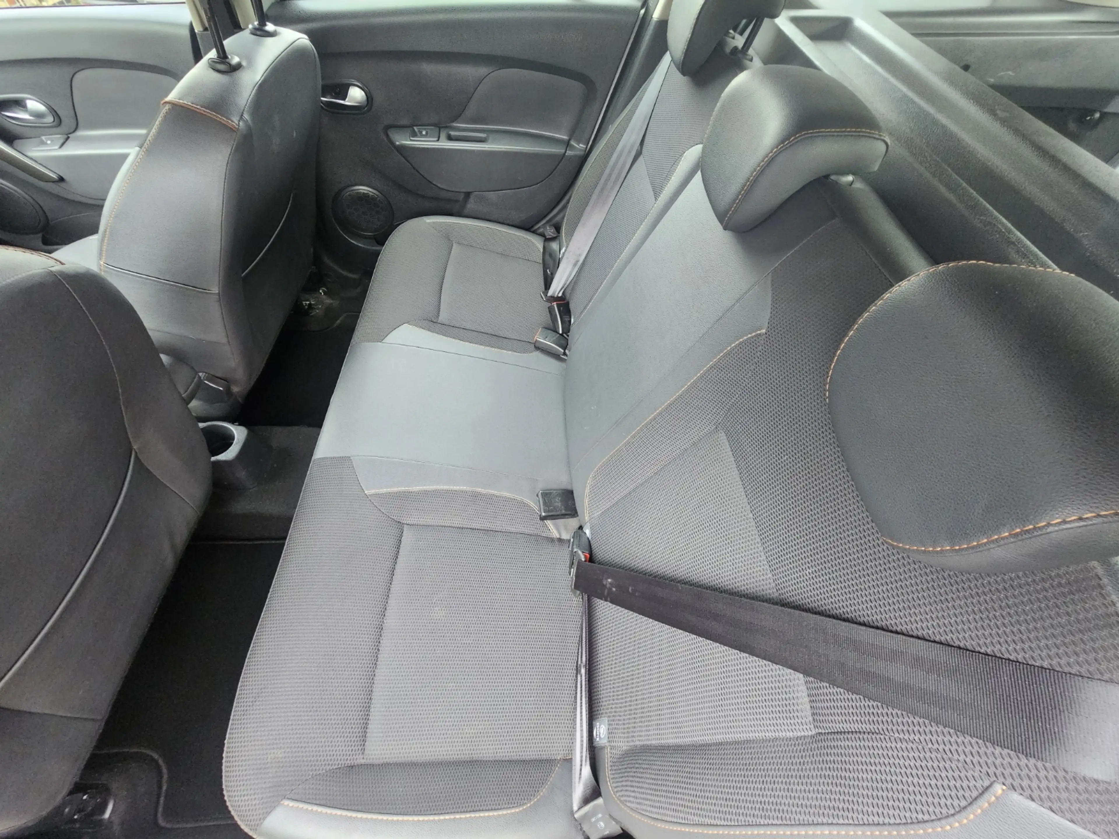 Dacia Logan MCV 1.5 dCi Stepway — photo 13