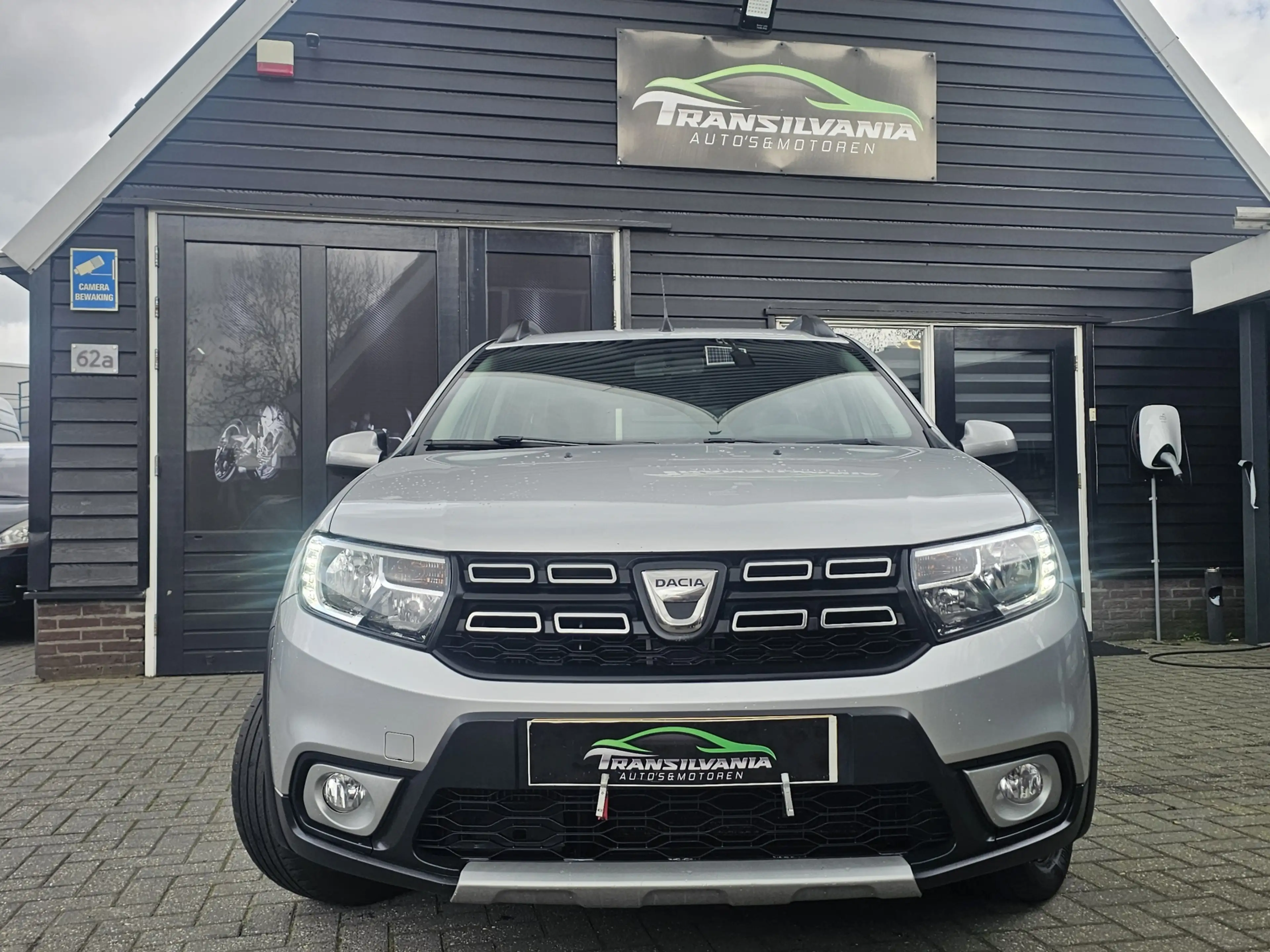 Dacia Logan MCV 1.5 dCi Stepway — photo 2