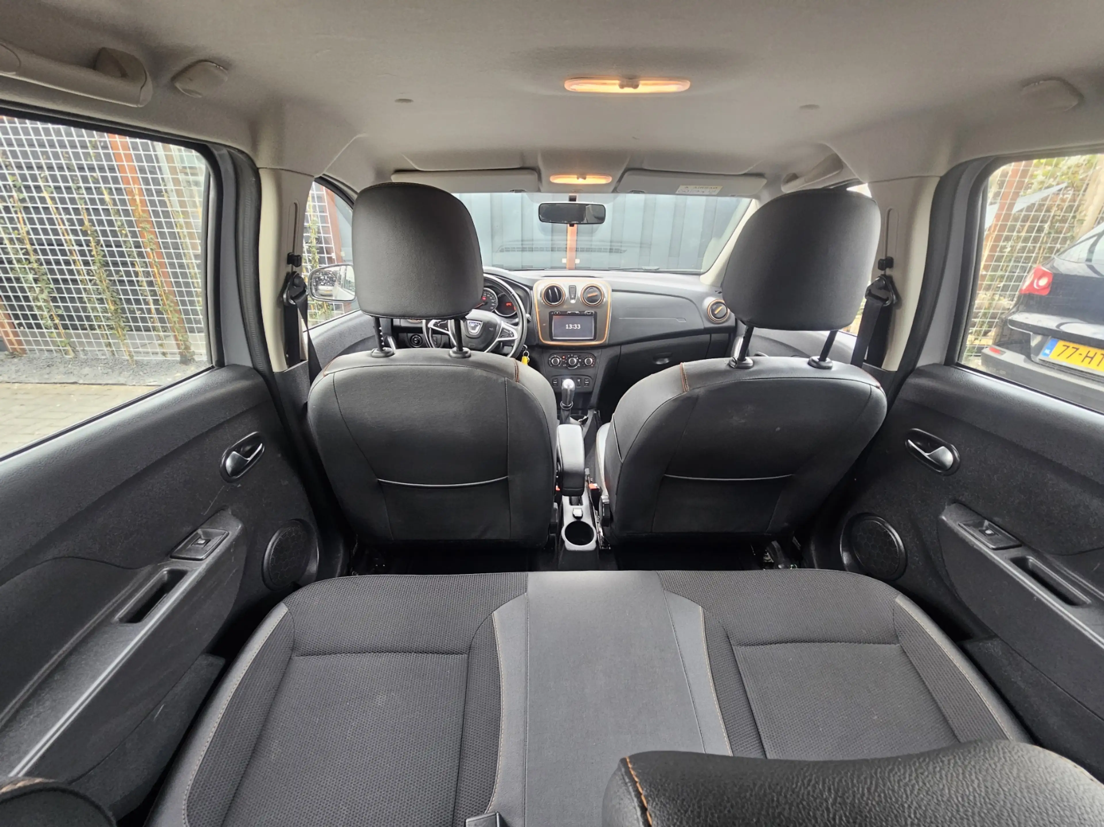 Dacia Logan MCV 1.5 dCi Stepway — photo 12