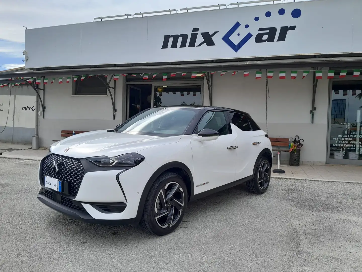 DS Automobiles DS 3 Crossback DS 3 Crossback PureTech 100 So Chic Alb - 1