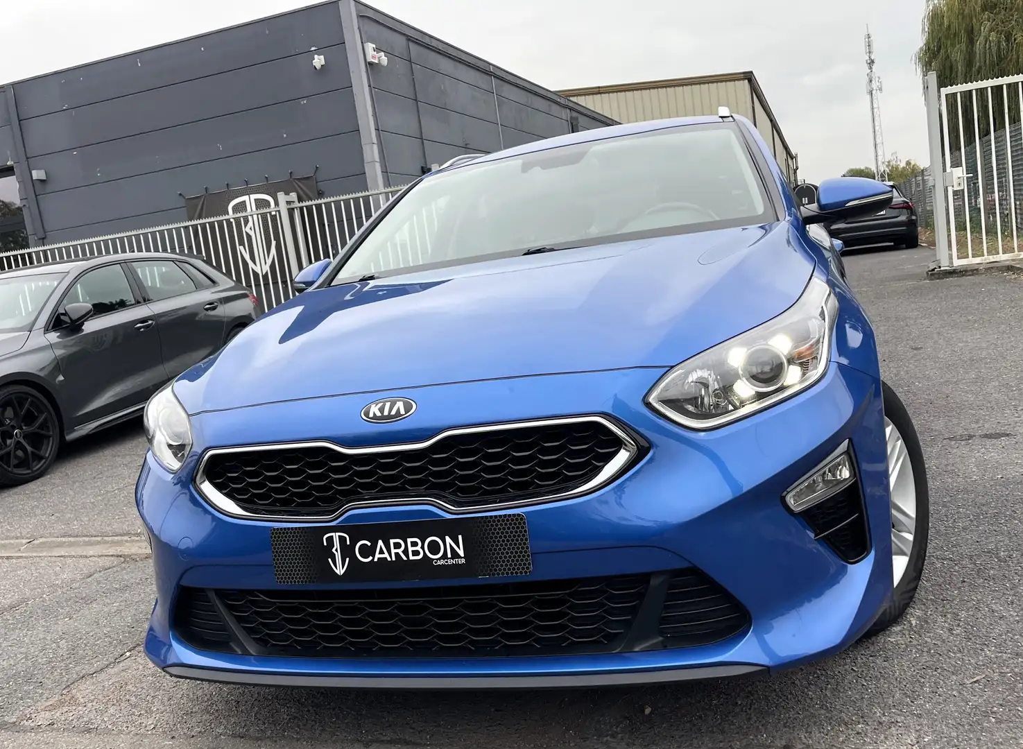 Kia Ceed / cee'd 1.4i More CAMERA/CLIM/BLEUTOOTH/LED/1er PROPRIO Blauw - 1