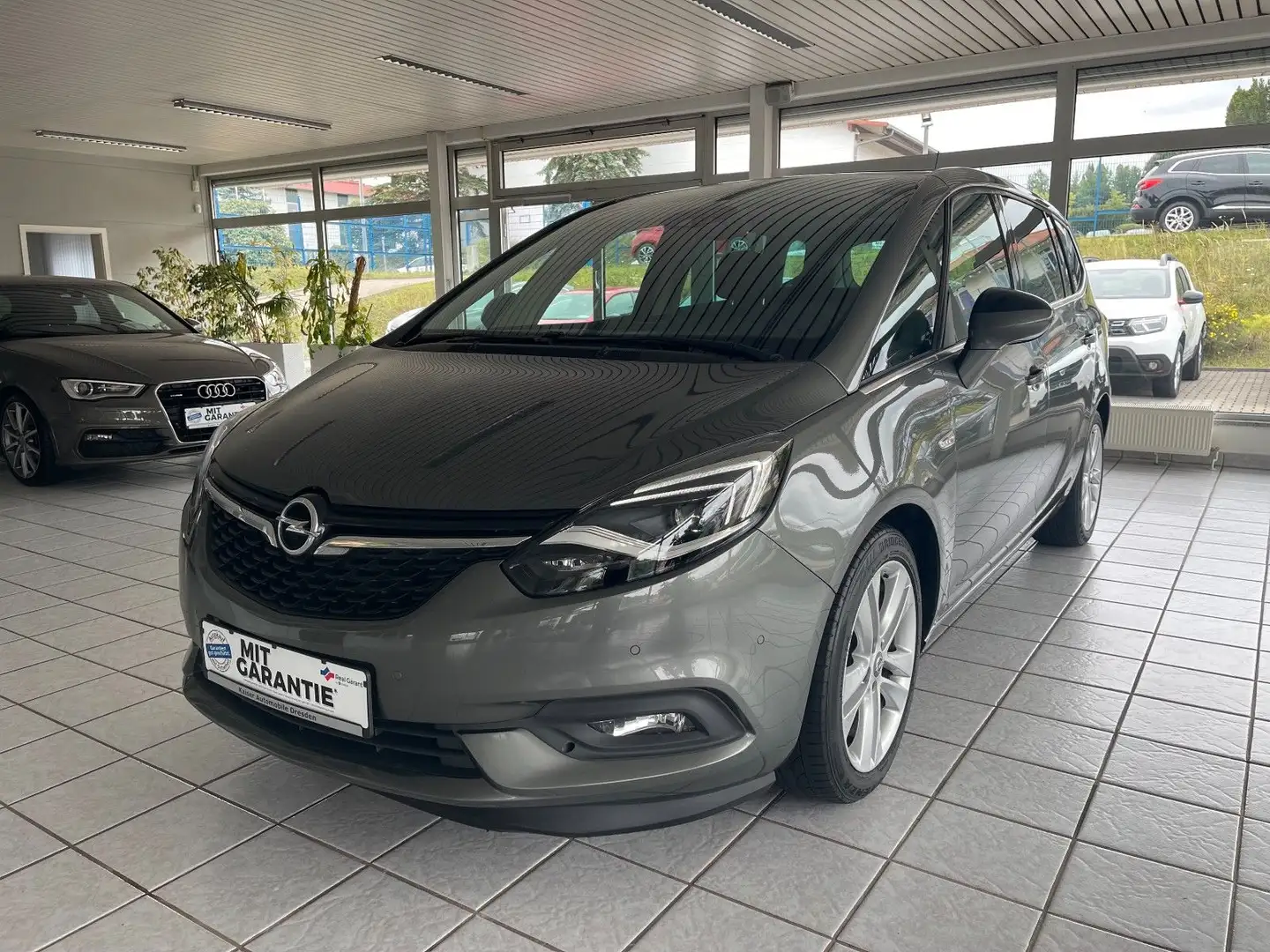 Opel Zafira C Business Innovat*LED*NAVI*7-Sitze*PANO* Gris - 1