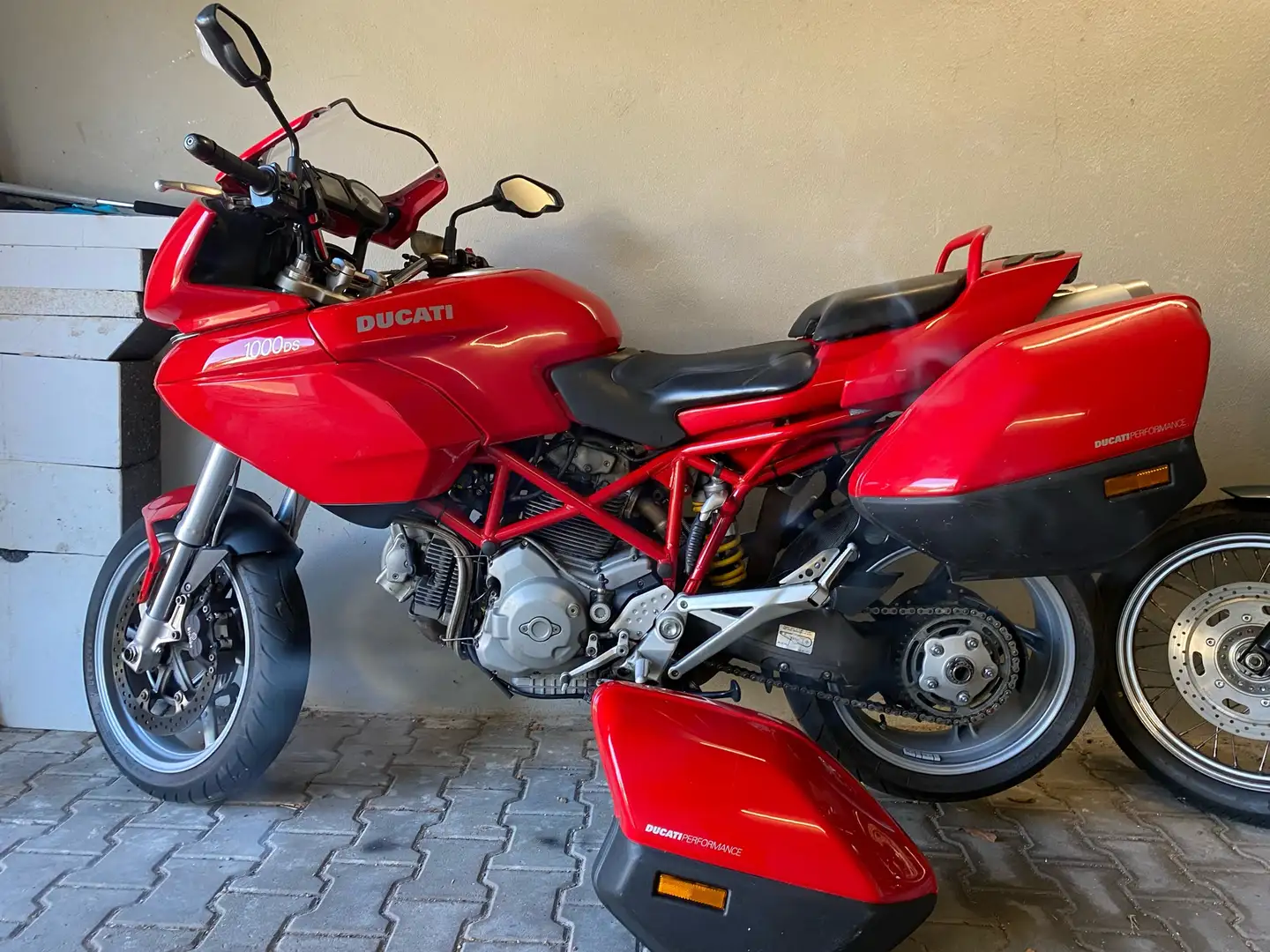 Ducati Multistrada 1000 DS 1000 Czerwony - 1