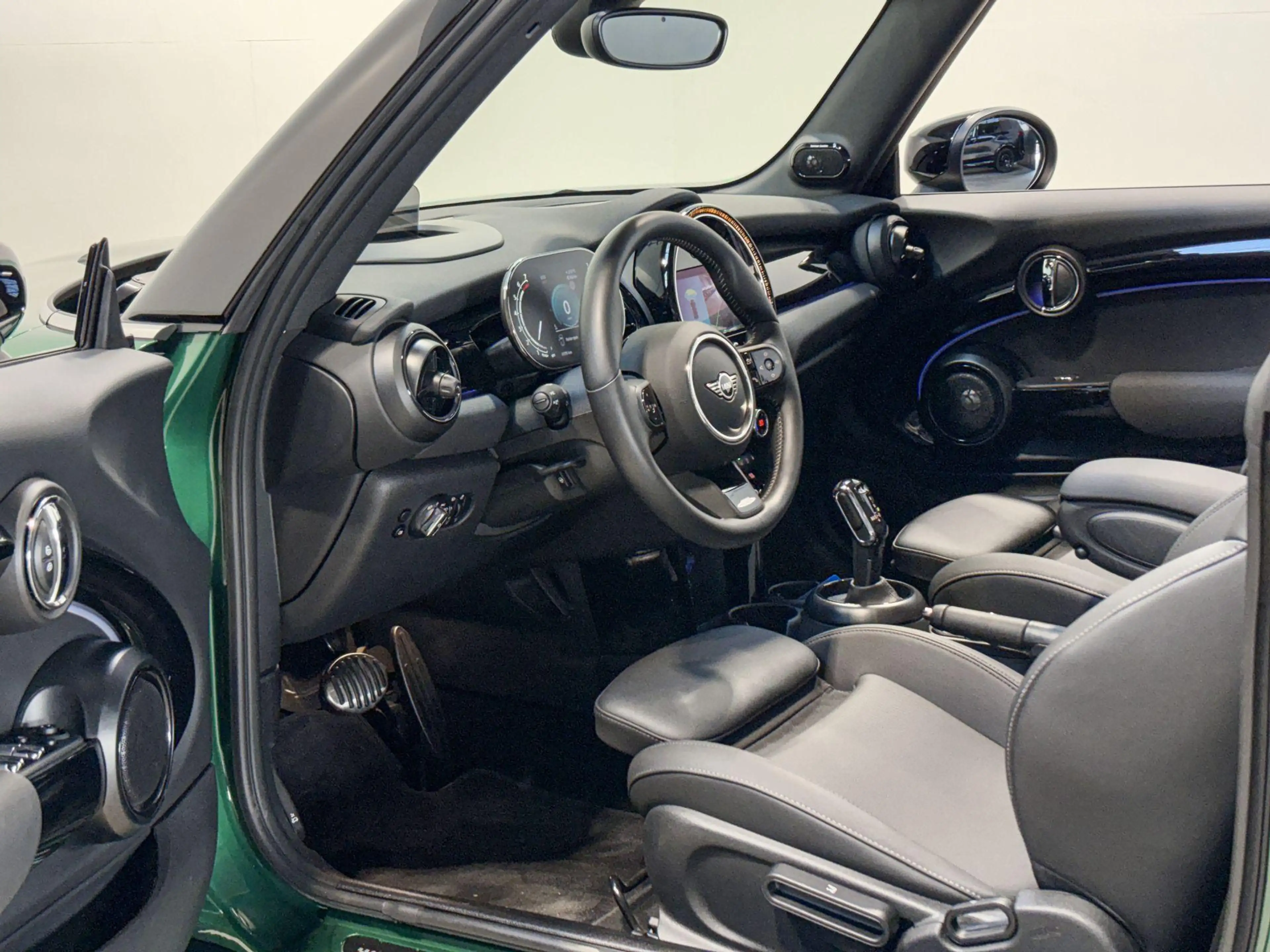 MINI Cooper Cabrio 1.5 Seaside Edition — photo 8