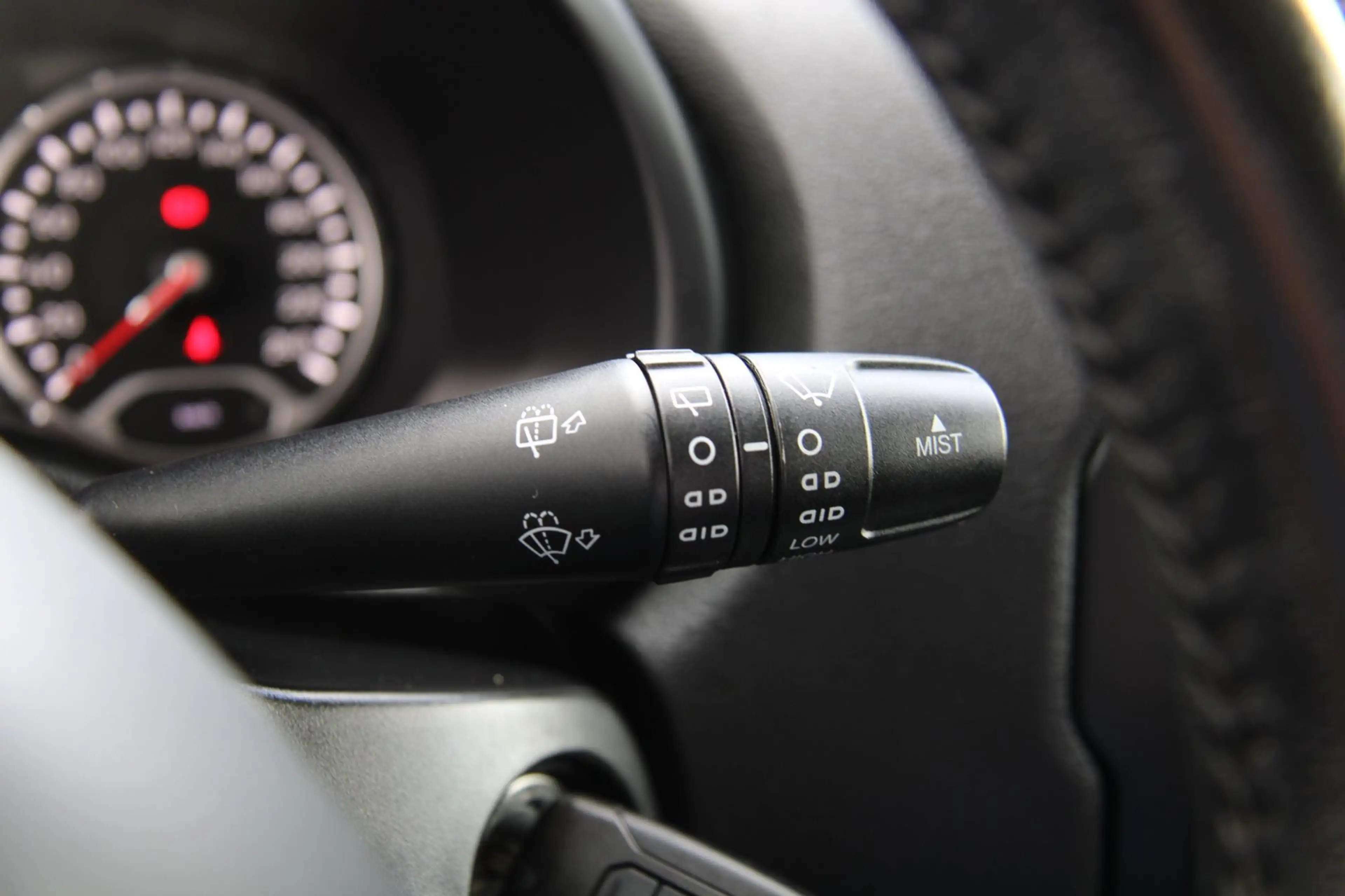 Jeep Renegade 1.4 MultiAir Automaat 140PK trekhaak luxe !! — photo 17