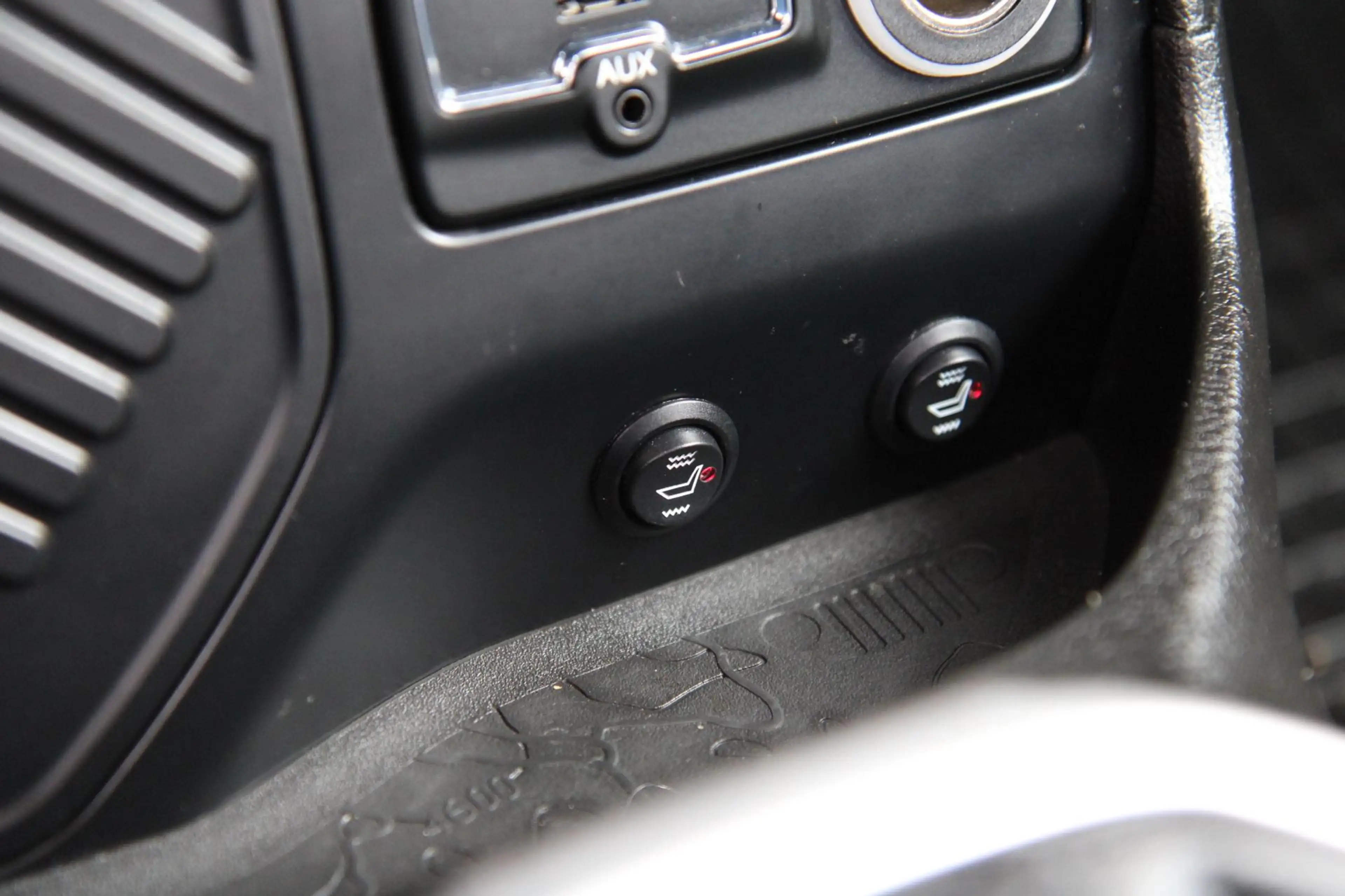 Jeep Renegade 1.4 MultiAir Automaat 140PK trekhaak luxe !! — photo 28