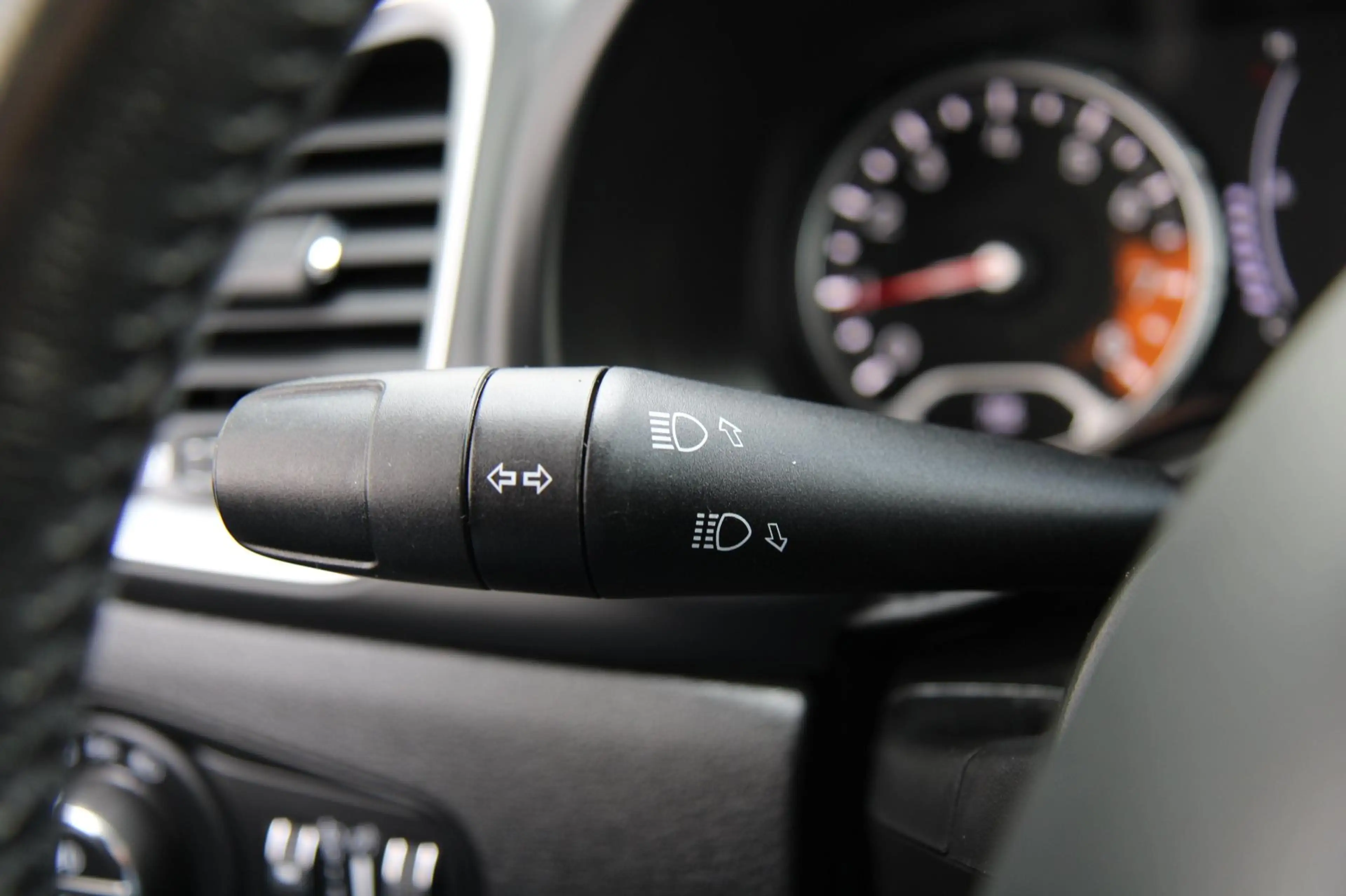 Jeep Renegade 1.4 MultiAir Automaat 140PK trekhaak luxe !! — photo 16