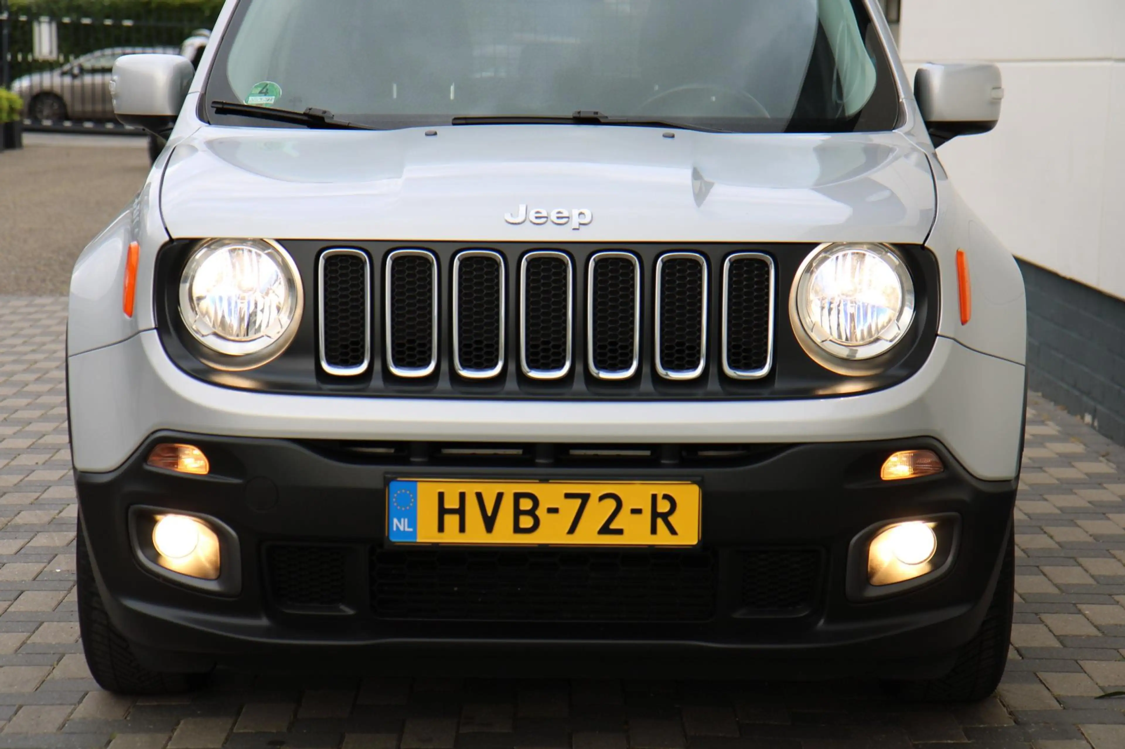 Jeep Renegade 1.4 MultiAir Automaat 140PK trekhaak luxe !! — photo 41