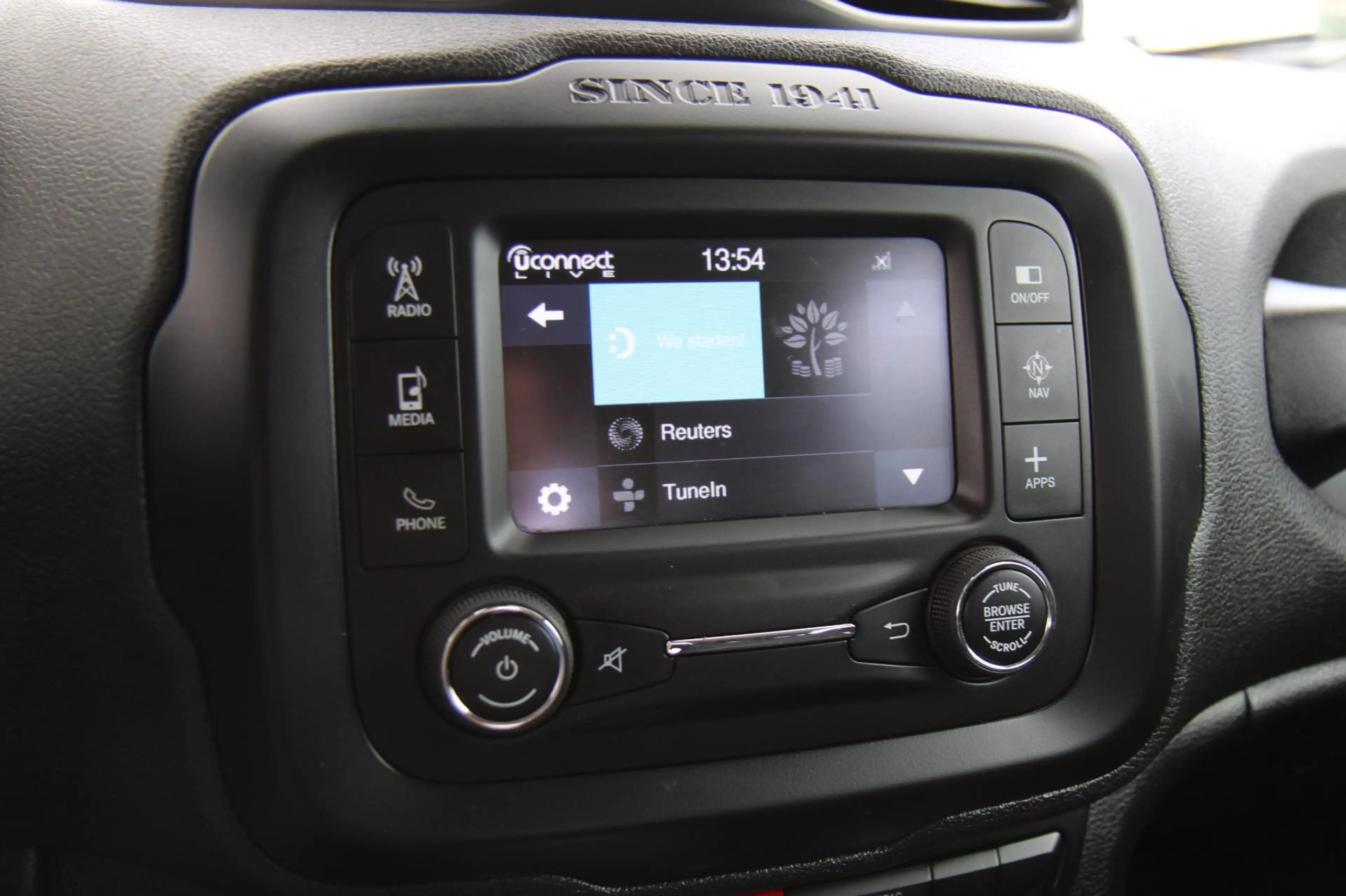 Jeep Renegade 1.4 MultiAir Automaat 140PK trekhaak luxe !! — photo 24
