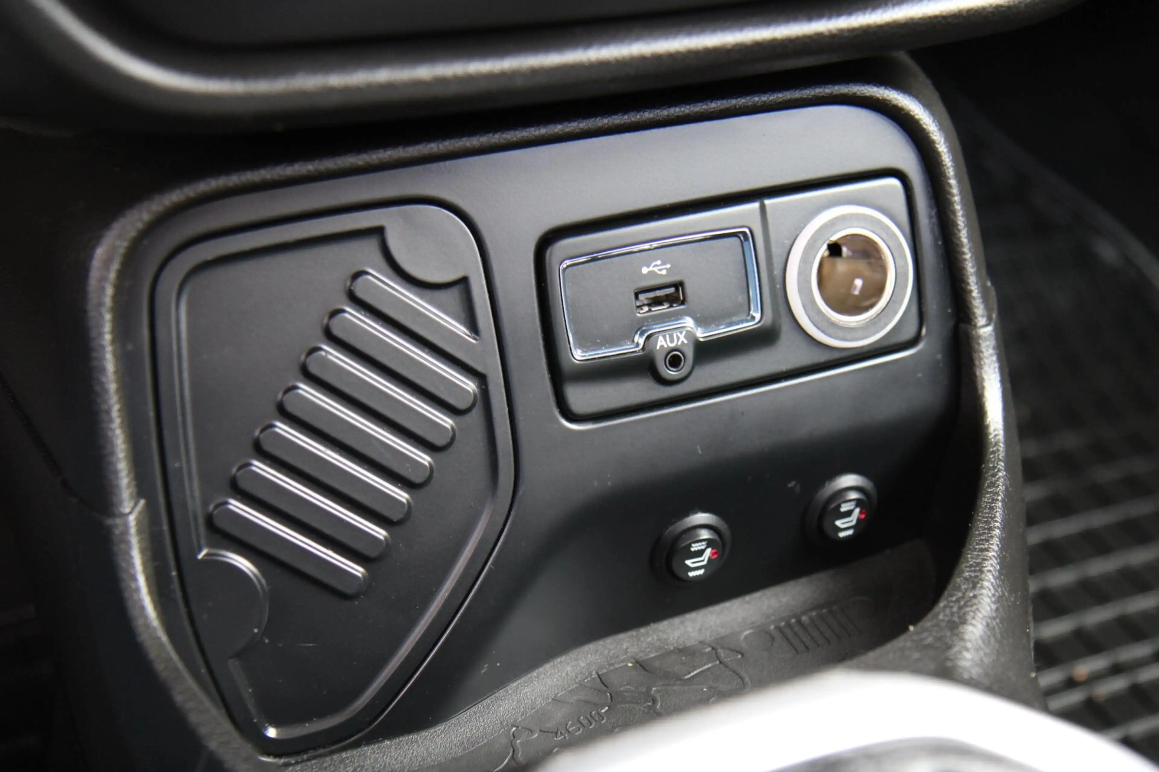 Jeep Renegade 1.4 MultiAir Automaat 140PK trekhaak luxe !! — photo 27