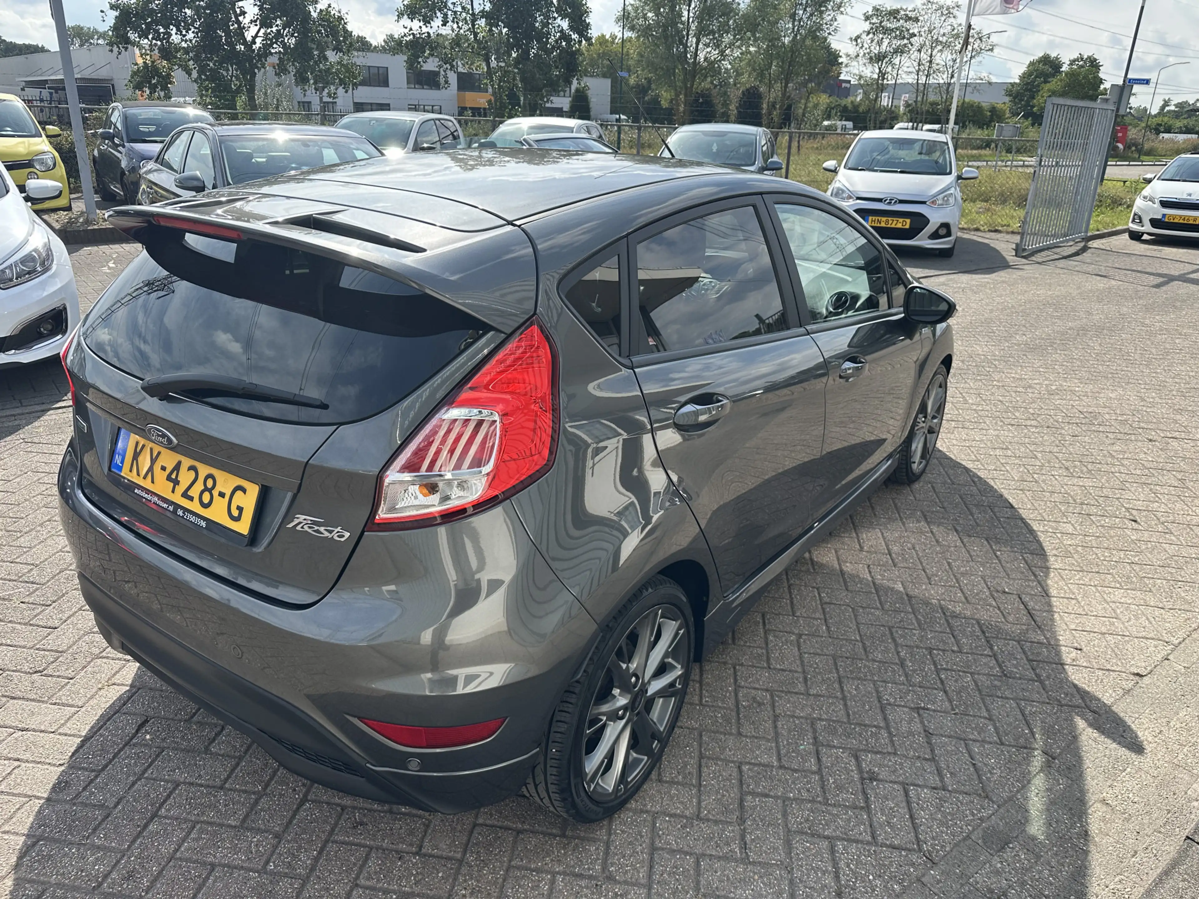 Ford Fiesta 1.0 EcoBoost ST Line — photo 9