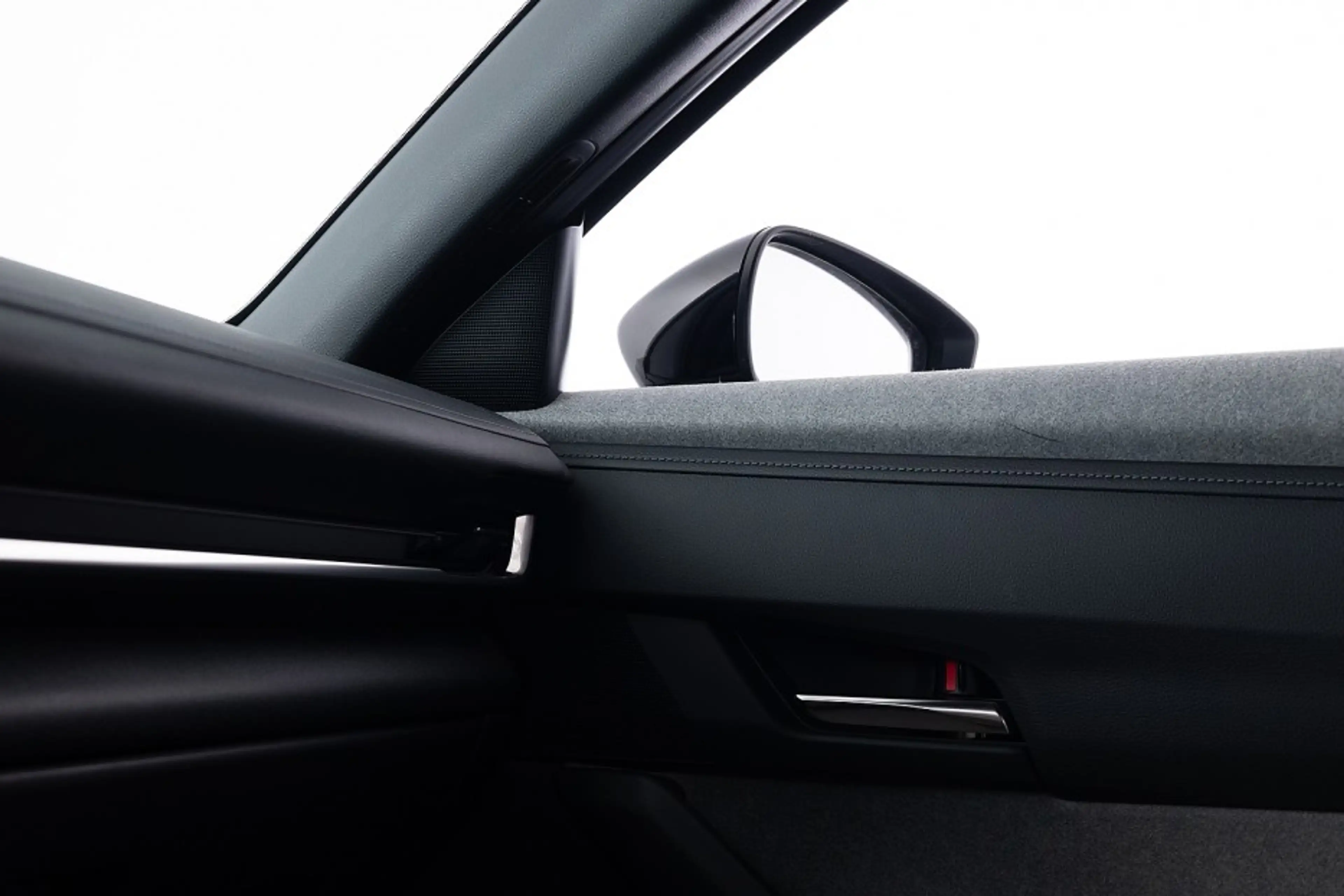 Mazda MX-30 e-SkyActiv EV 145 Prime-line 36 kWh — photo 20
