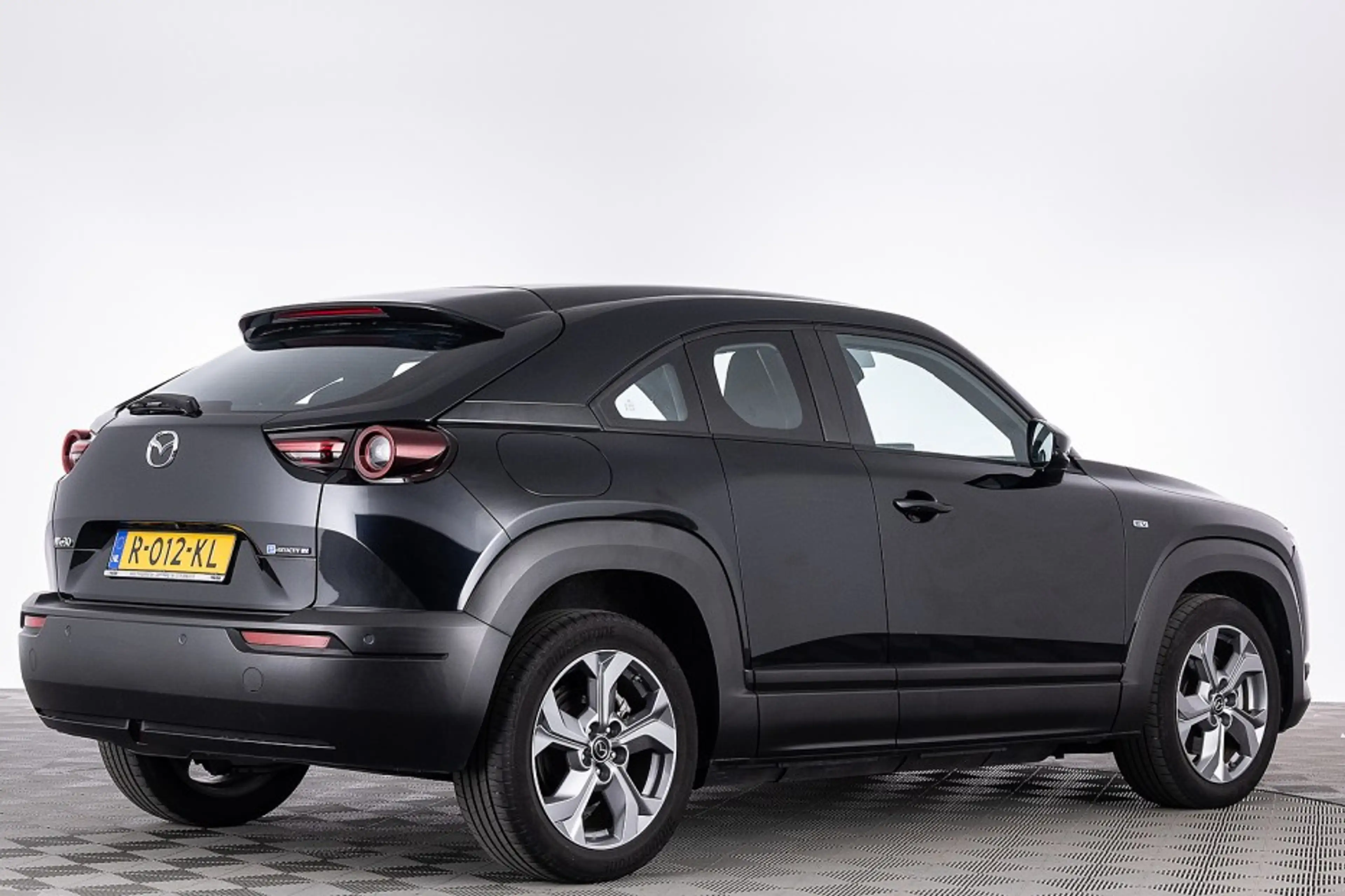 Mazda MX-30 e-SkyActiv EV 145 Prime-line 36 kWh — photo 27