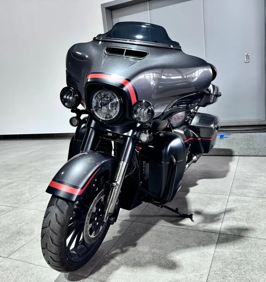 Harley-Davidson CVO Limited Ultra Glide 117 1923cc UNICA STRAFULL Gris - 1