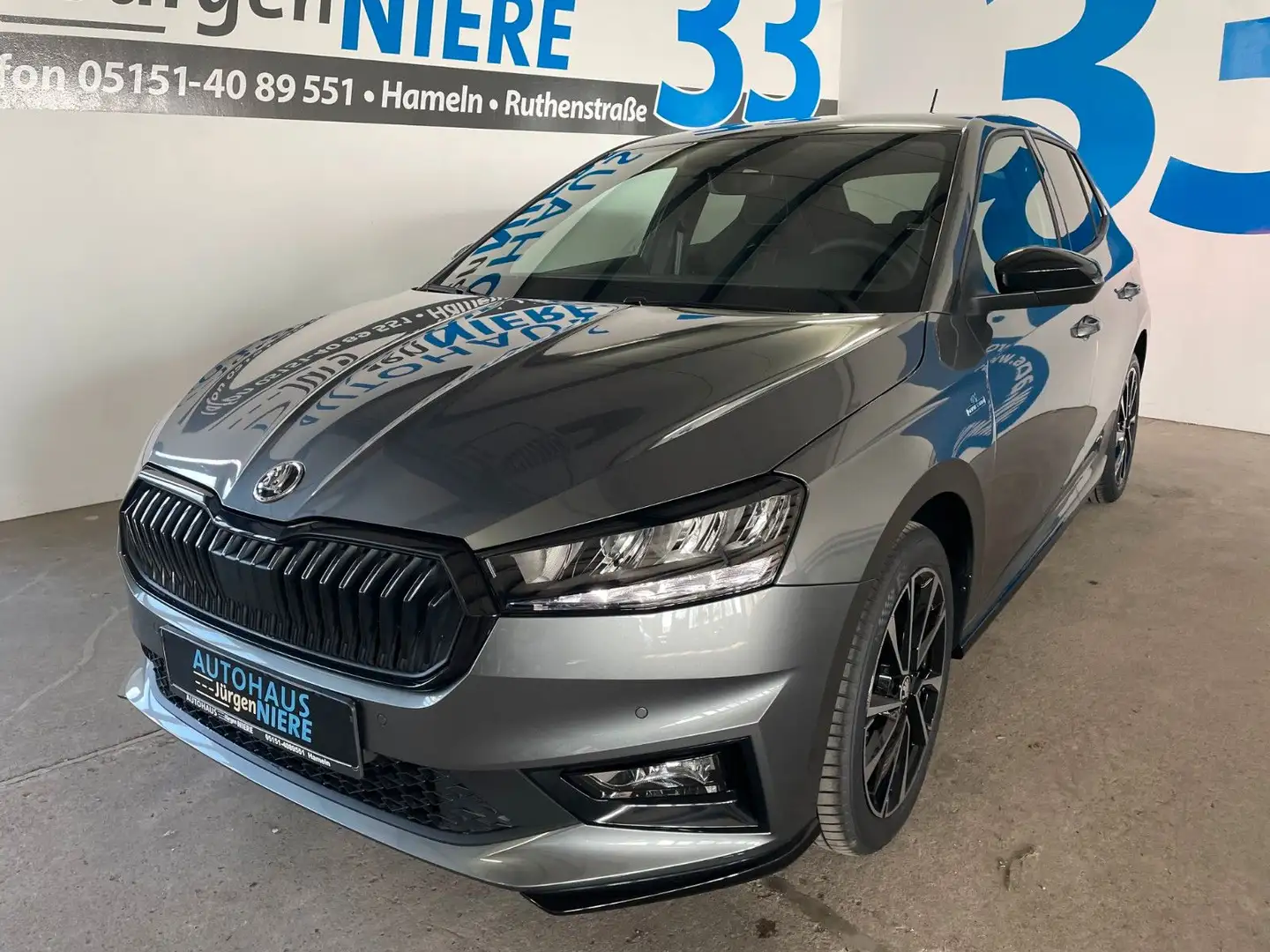 Skoda Fabia 1.0l TSI DSG Monte Carlo ALU 17/RFK Grau - 1